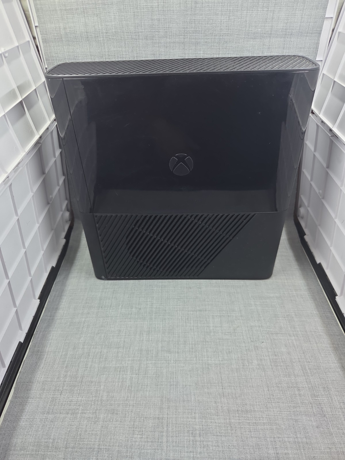 Microsoft Xbox 360 E Model 1538 4 GB Console Only Tested Working