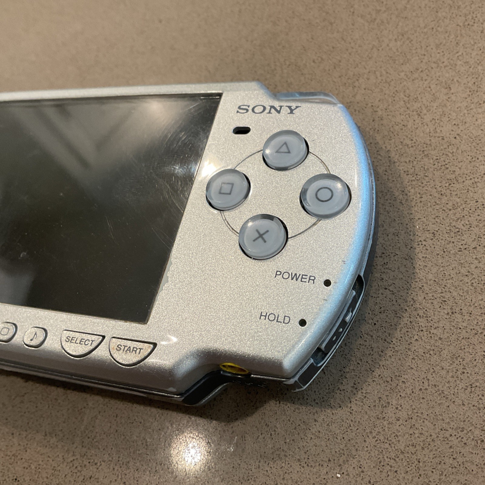 Sony PSP 2000 Silver System BROKEN PARTS ONLY Console Only