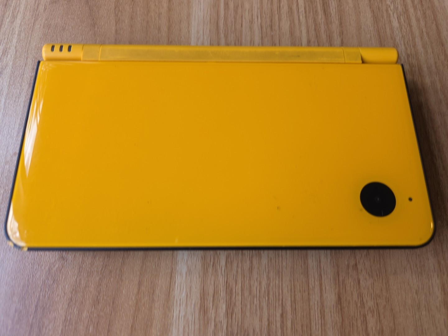 Nintendo DSi LL XL Yellow Console Japan W/charger US SELLER