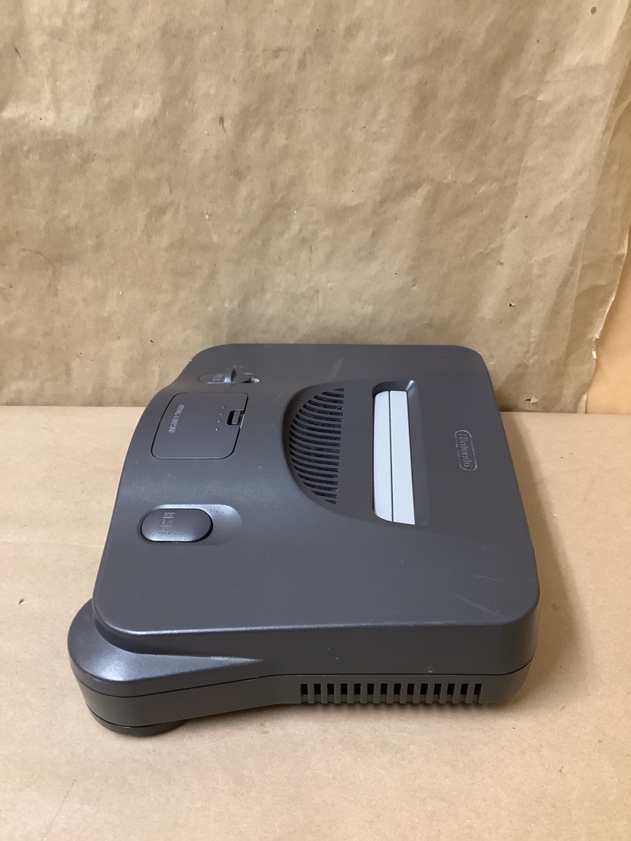 NINTENDO 64 SYSTEM CONSOLE NUS-001 (B42009734)