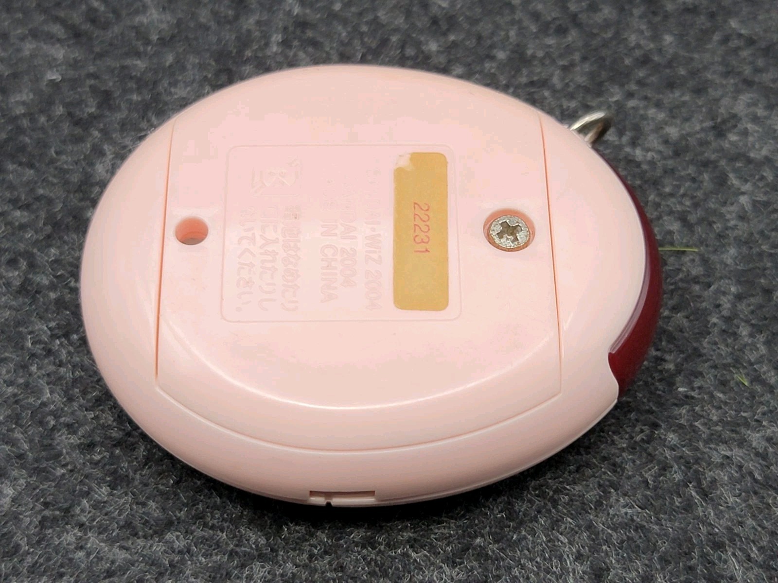 Kaettekita Tamagotch PLUS Handheld Console PINK Tamagocchi 22231 Bandai