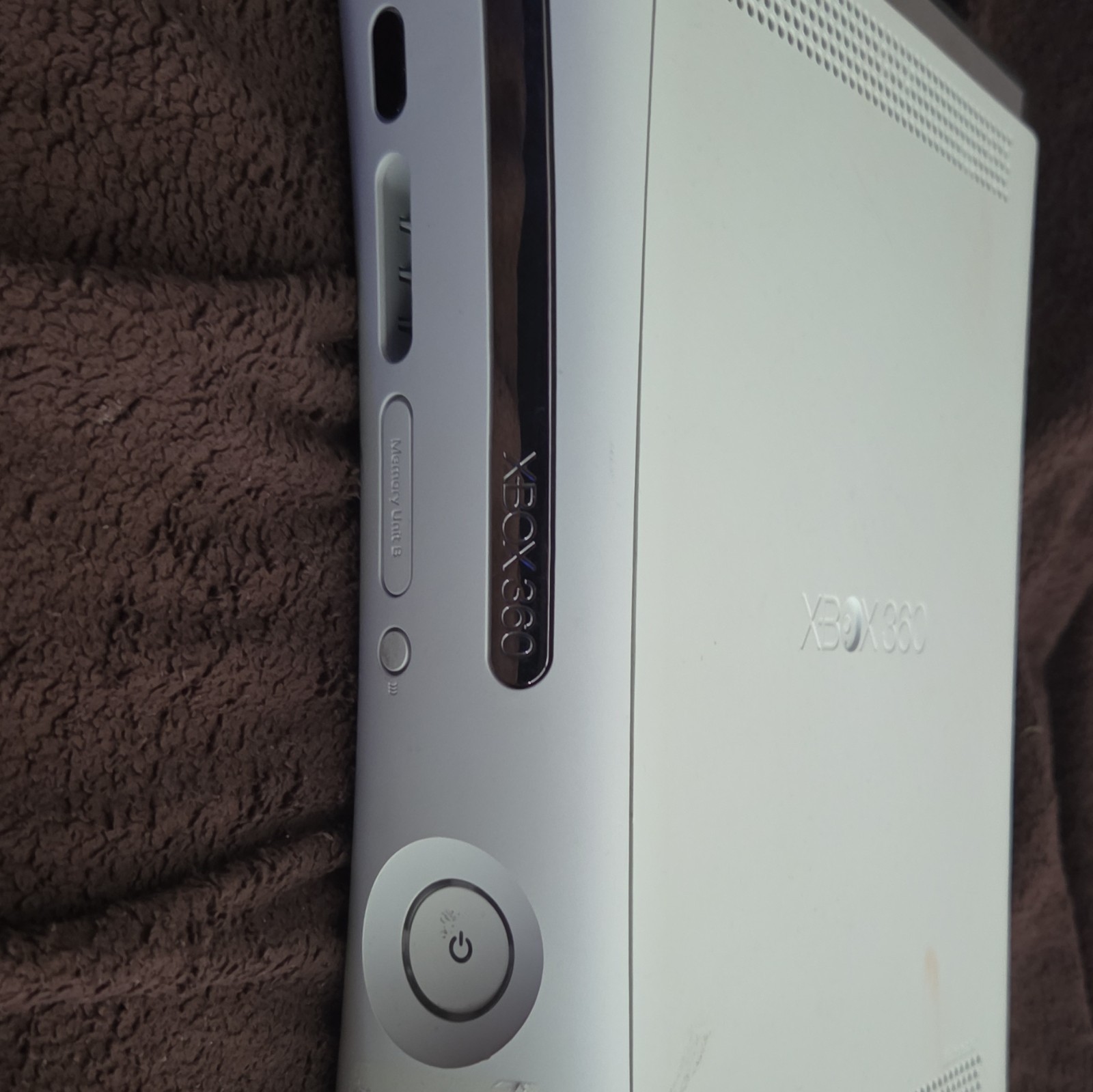 Microsoft Xbox 360 Pro 20GB Console – Matte White