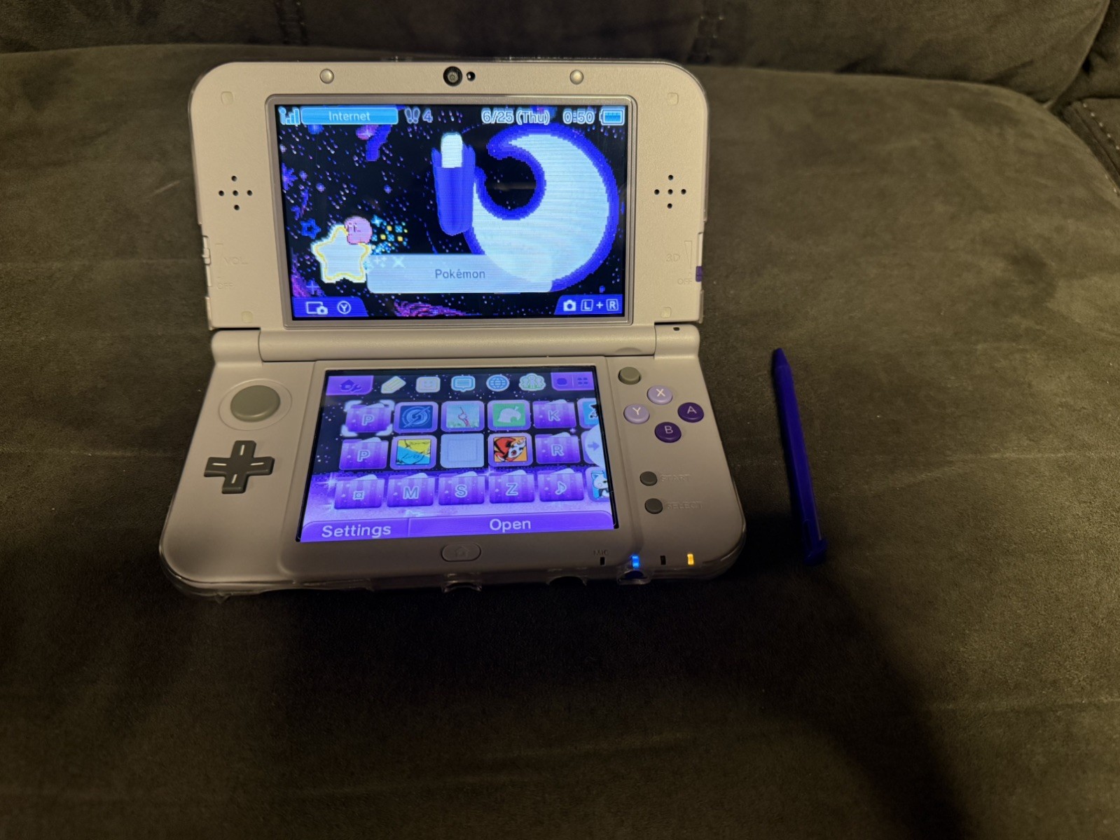 Nintendo 3DS XL SNES Super Nintendo Edition with 256GB SD card