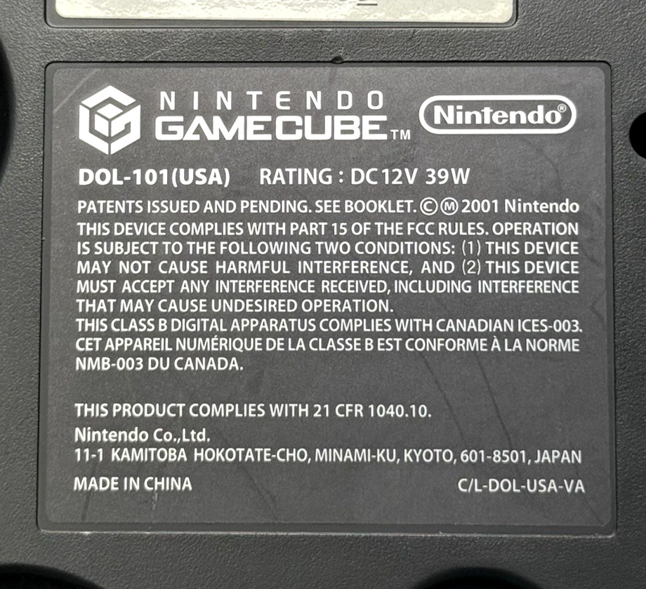 Nintendo GameCube – DOL-101 – Gaming System Console – 2 Controller Bundle Black