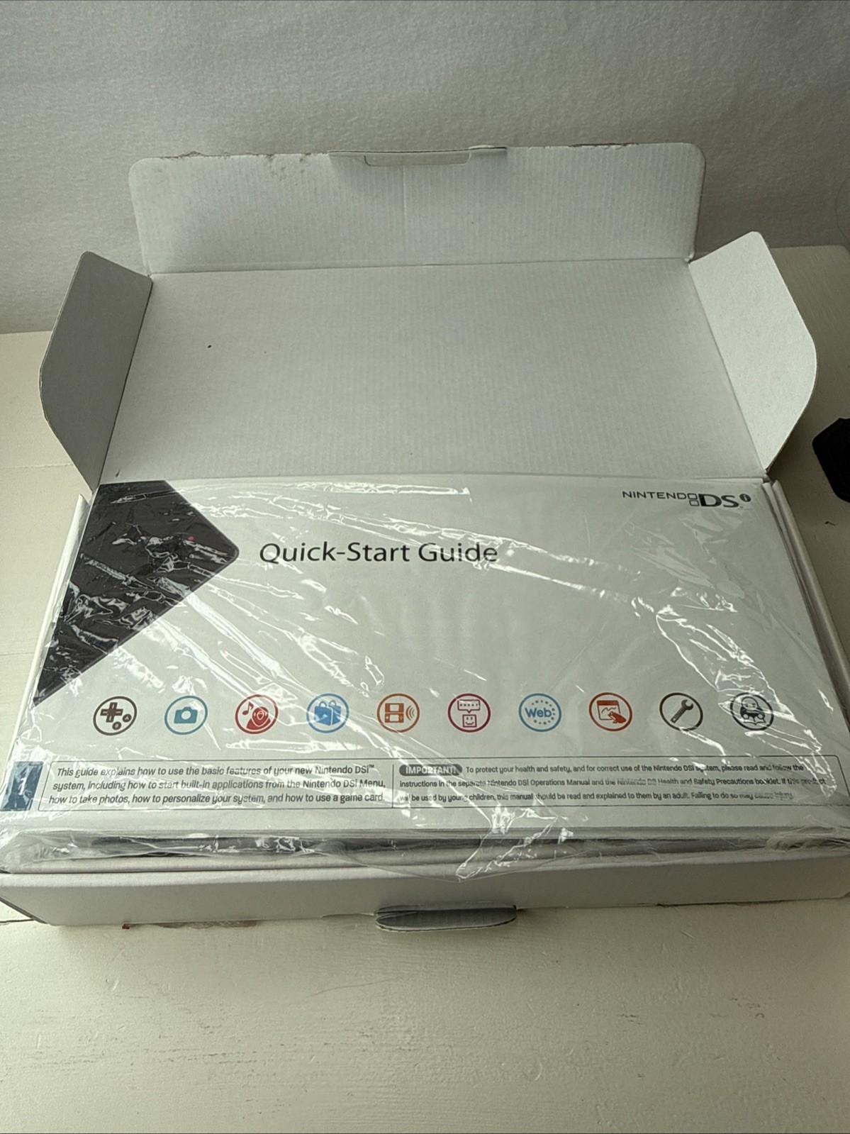 Nintendo DSi Black Handheld Console System CIB Tested Works, Original Box