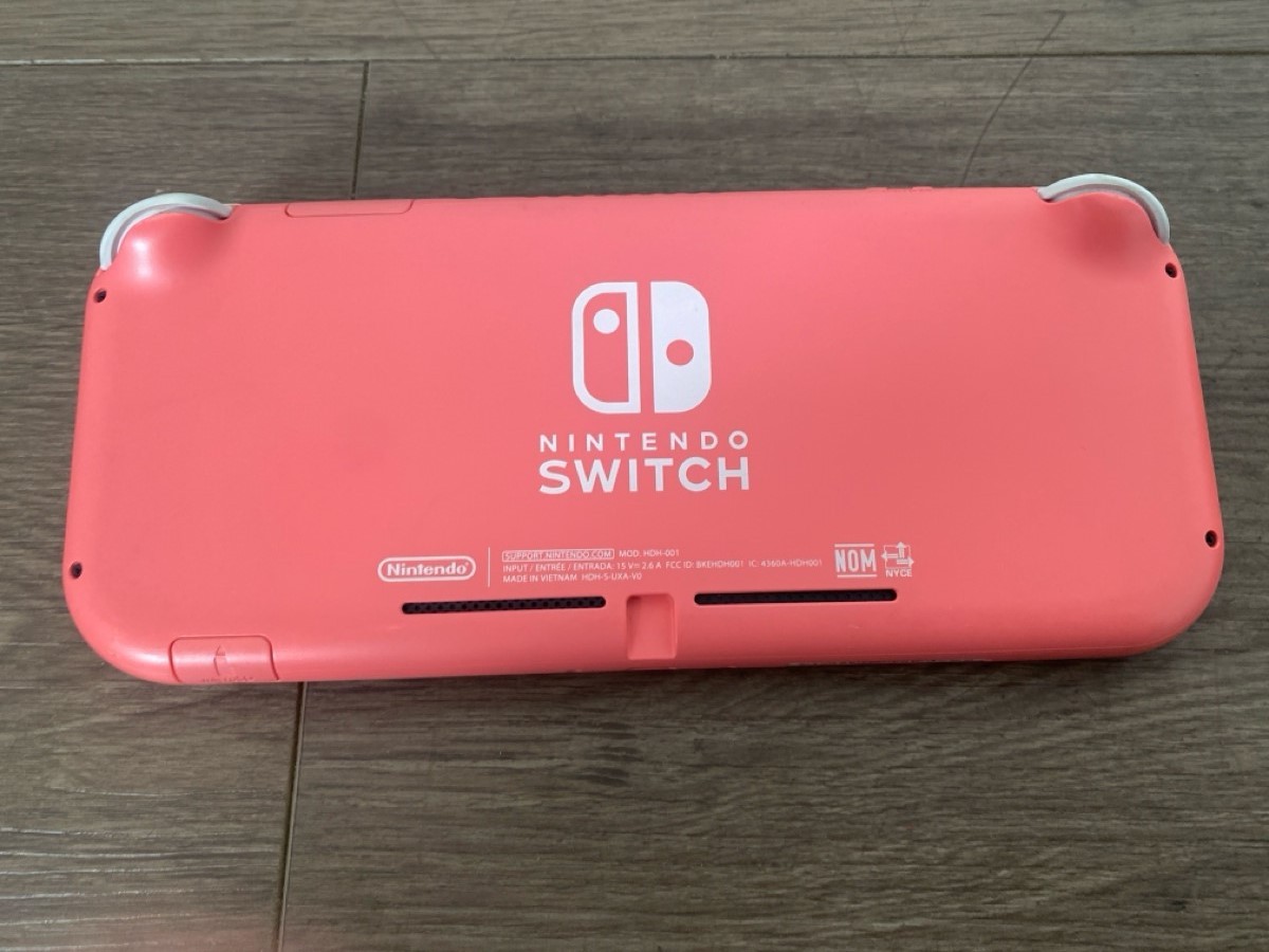 NINTENDO SWITCH LITE HANDHELD – HDH-001 CORAL PINK WITH CHARGER (WCP038445)