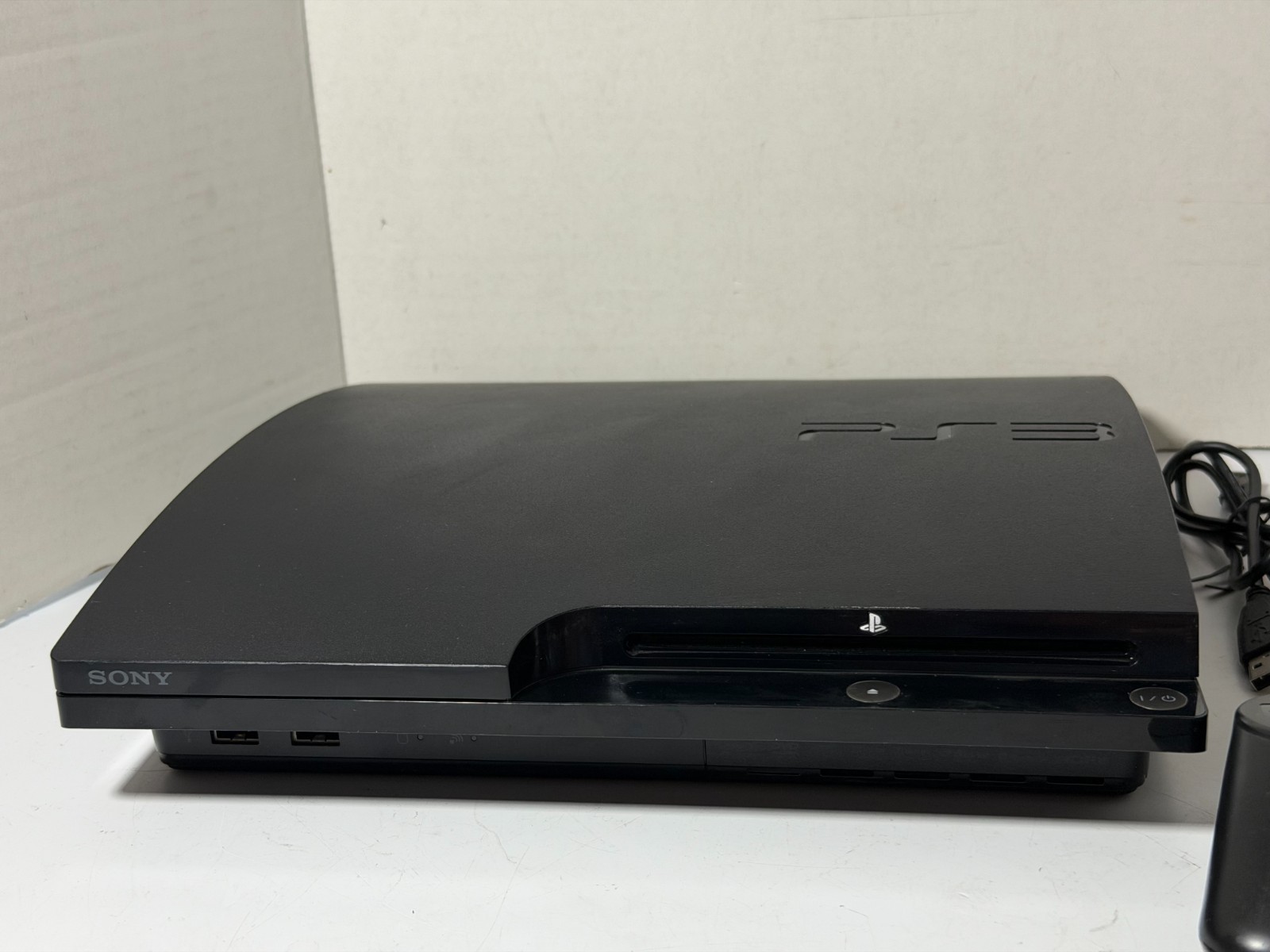Sony PlayStation 3 PS3 Slim Console 160GB (2501A) w/Controller, Cables & Game