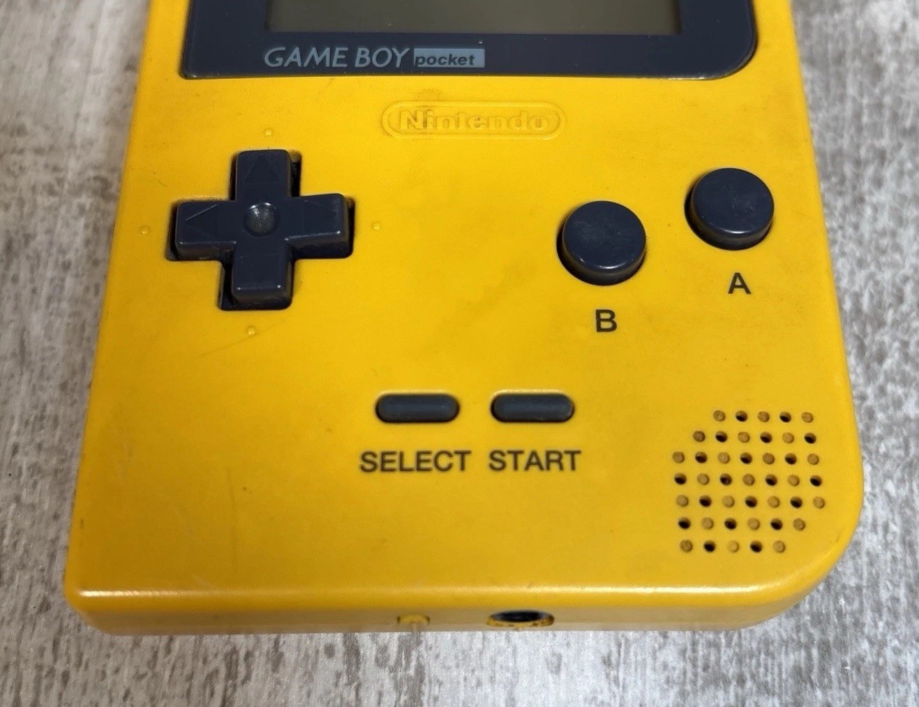 Nintendo Game Boy Pocket MGB-001 Yellow OEM