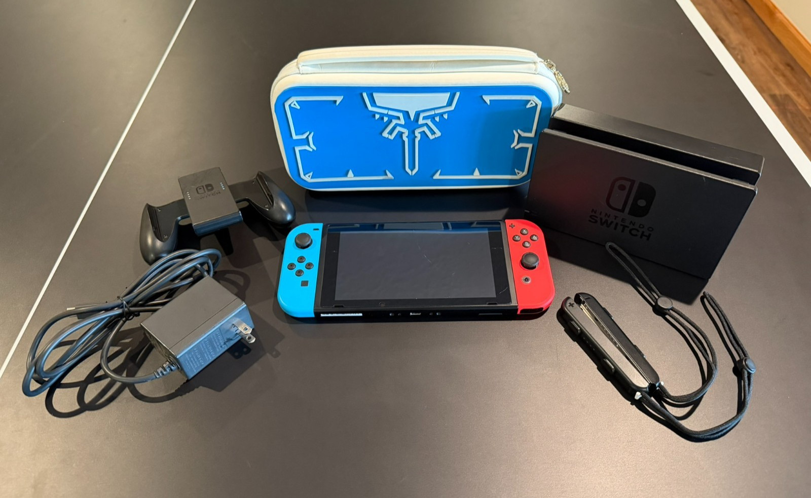 Nintendo Switch V1 HAC-001 XAW1 – Blue/ Red JoyCons with accessories