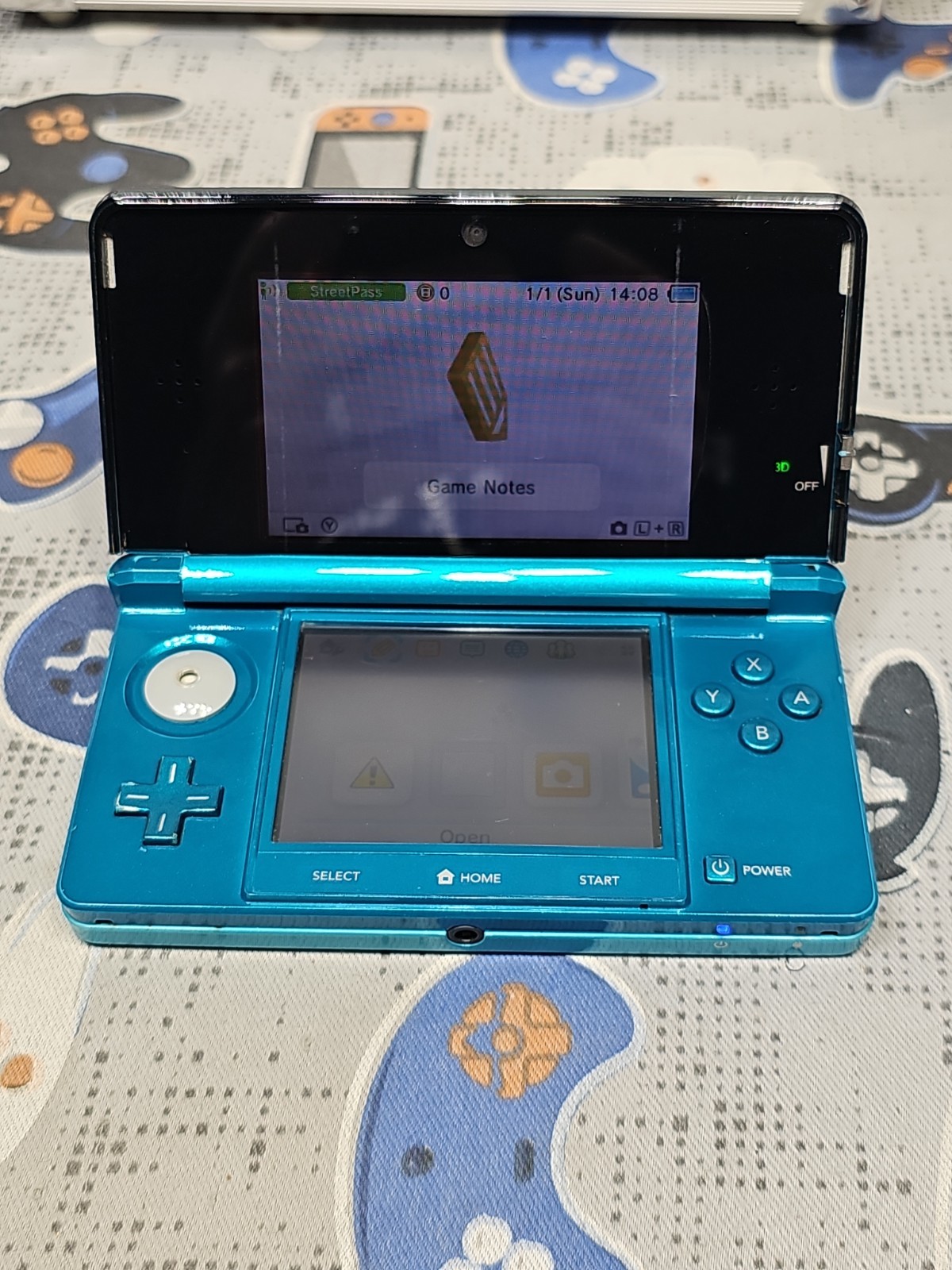 Nintendo 3DS Aqua Blue Handheld Handheld Console System CTR-001 PACKAGE DEAL