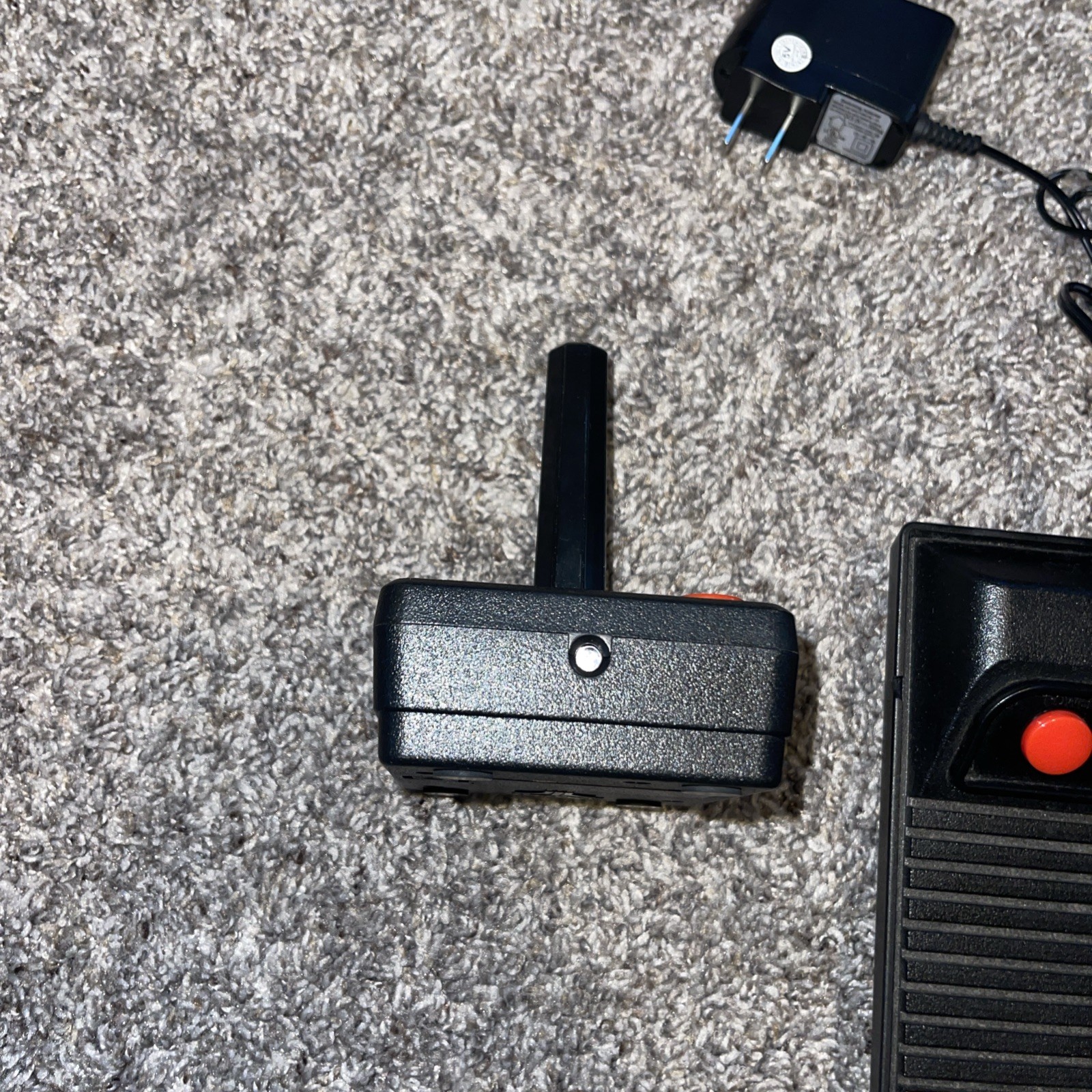 Atari Flashback 7 Classic Game Console 101 Built-in Games + Original Joysticks