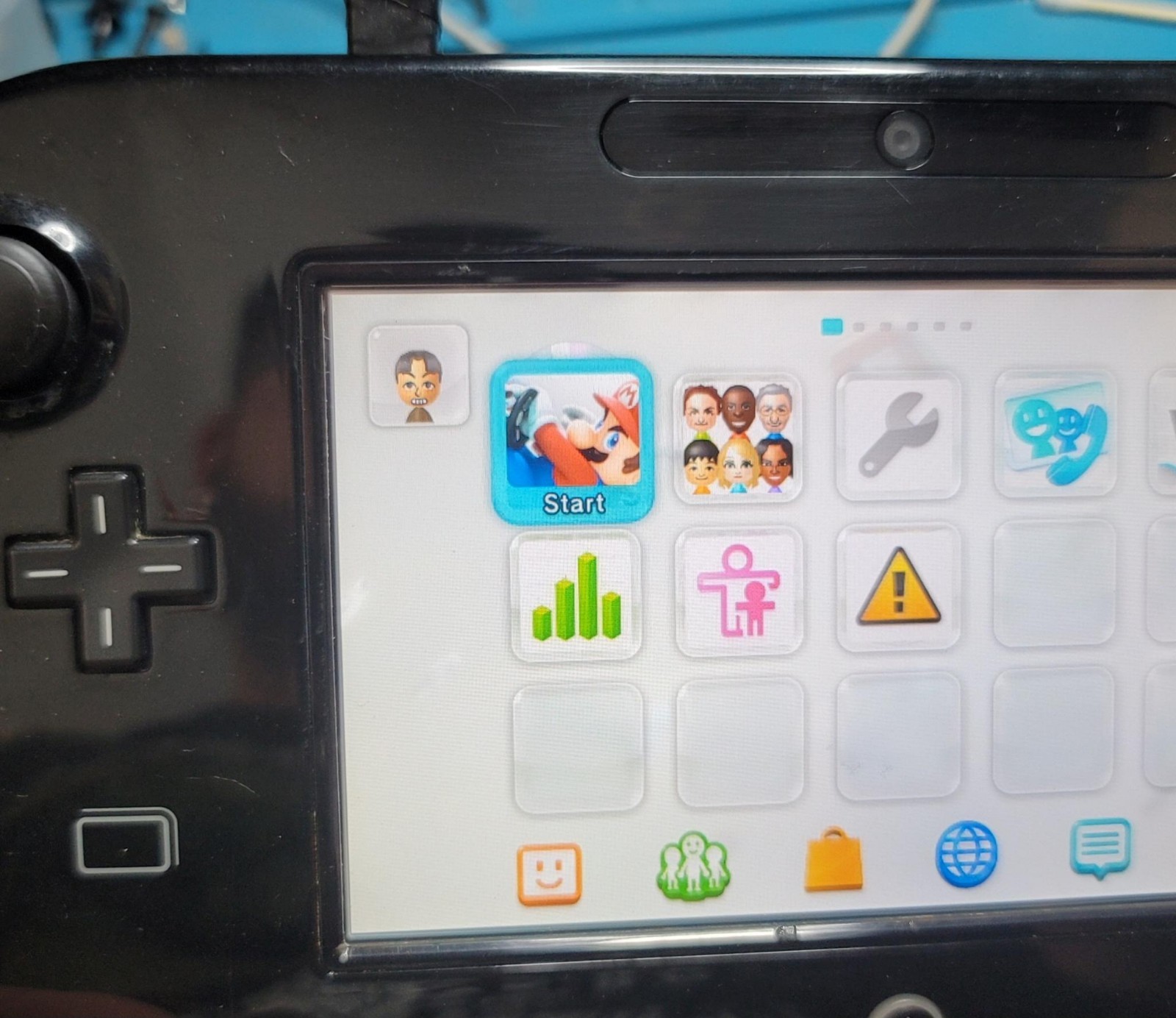 Nintendo Wii U 32GB Black Console Bundle w/ GamePad Power Cable & 2 Games TESTED