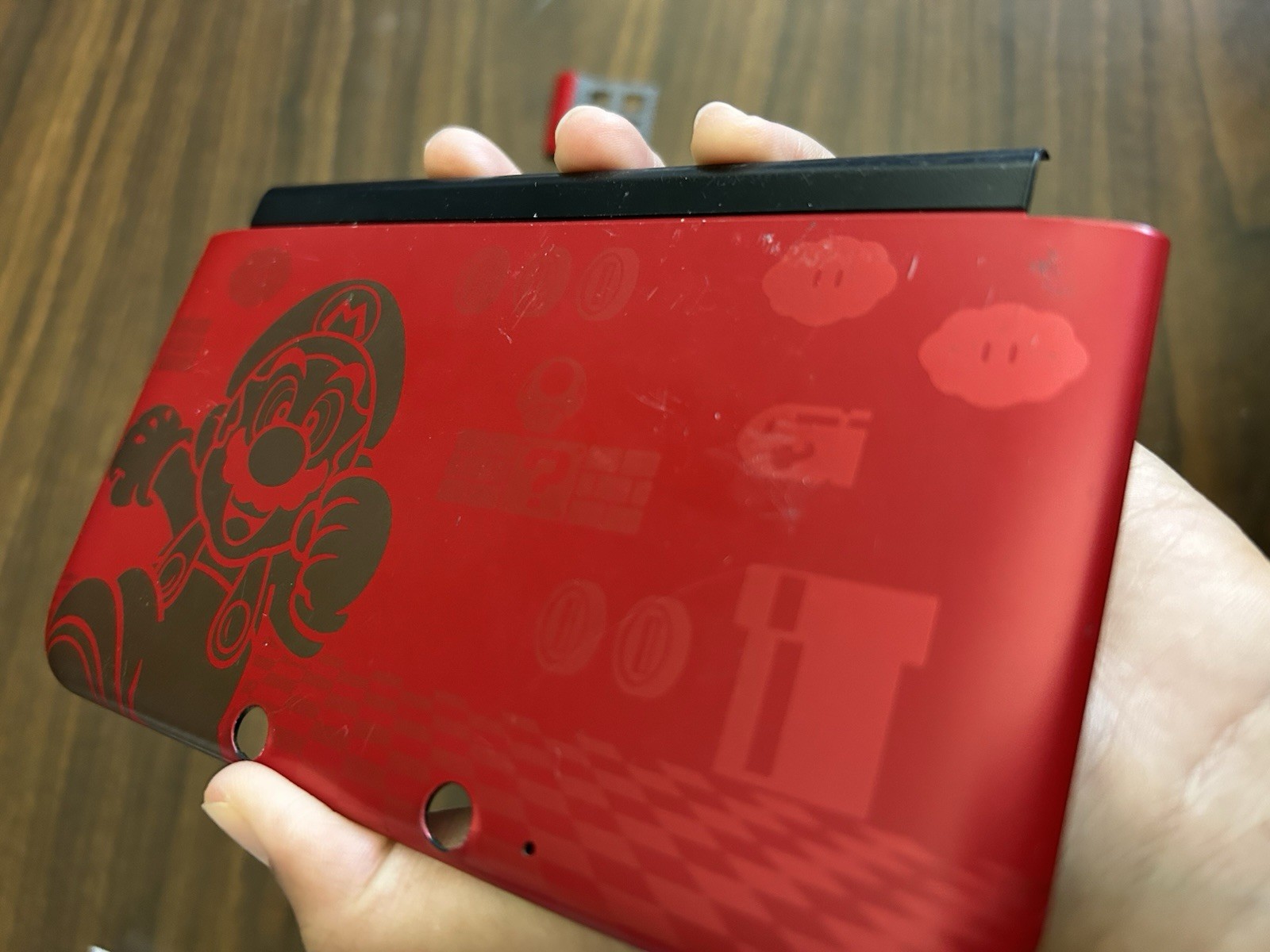 Authentic red and gold 3DSXL Super Mario Bros 2 Limited Edition top&bottom cover