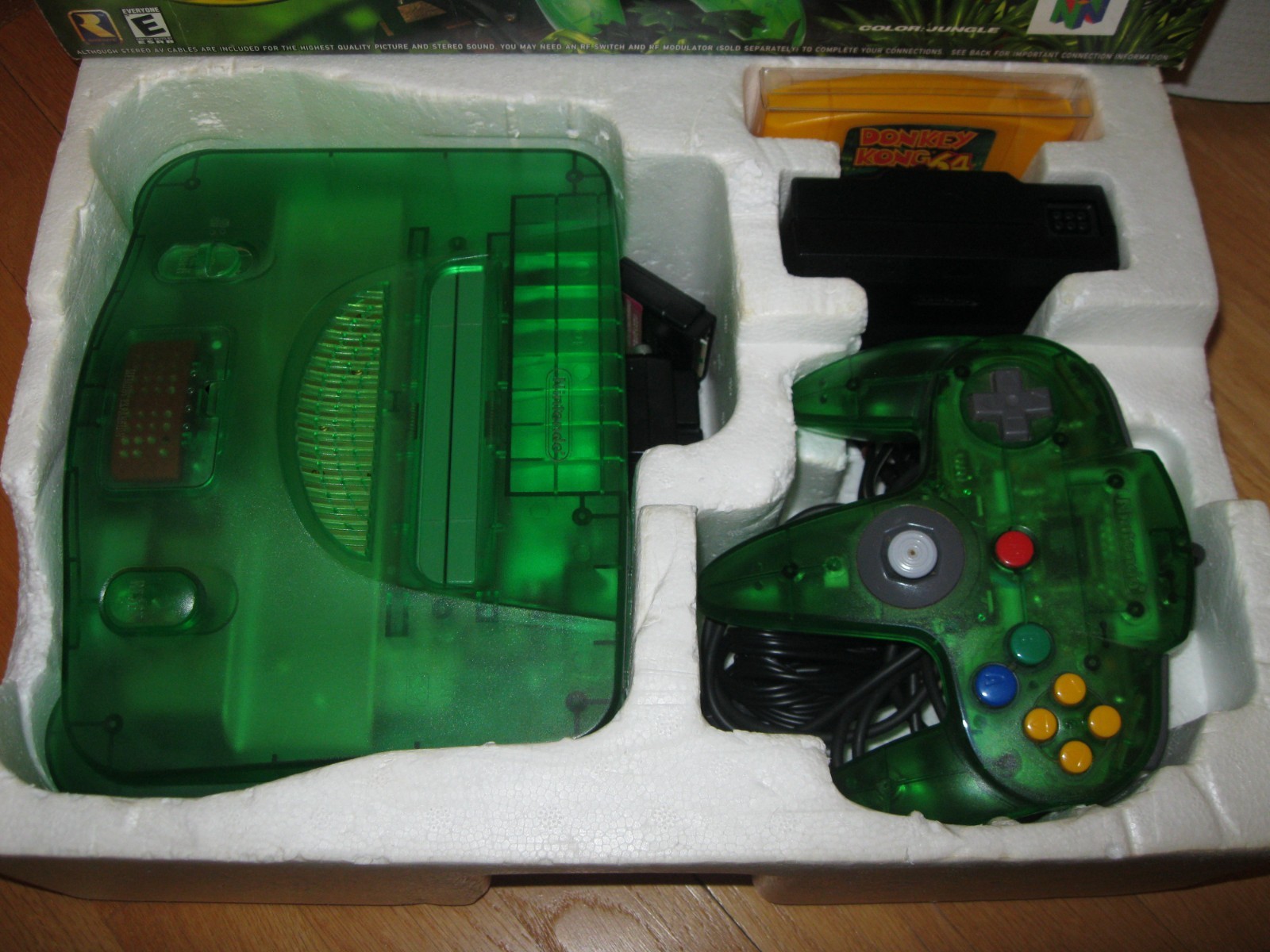 Nintendo Donkey Kong 64 Set Jungle Green Console CIB Complete In Box N64 Extras
