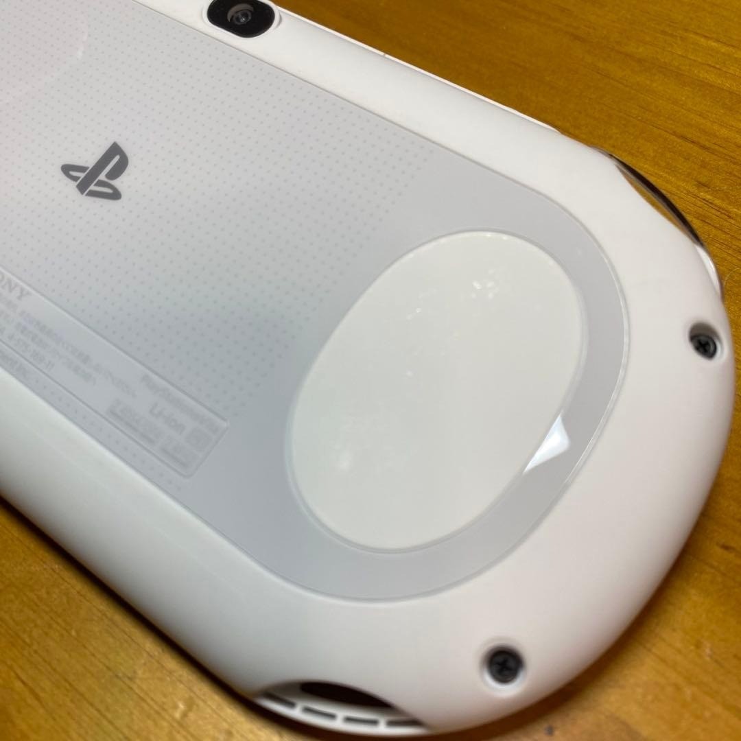 PSVITA 2000 Console, Glacier White 6257 From Japan