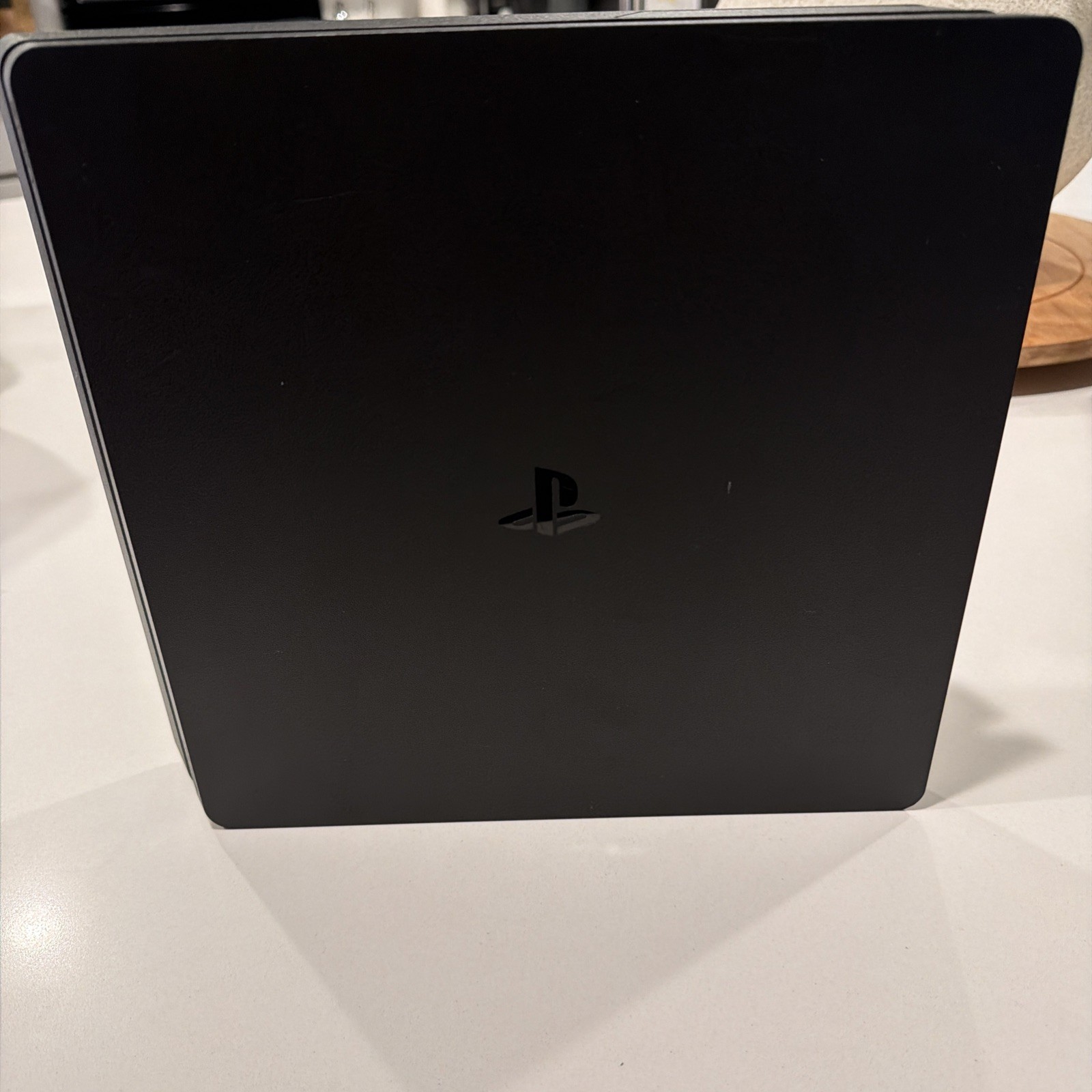 Sony PlayStation 4 Slim 1TB Console – Low Firmware 10.00