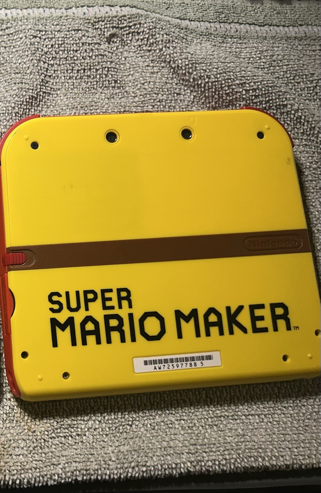 Nintendo 2DS Super Mario Maker for Bundle With Games Plants Vs Zombies