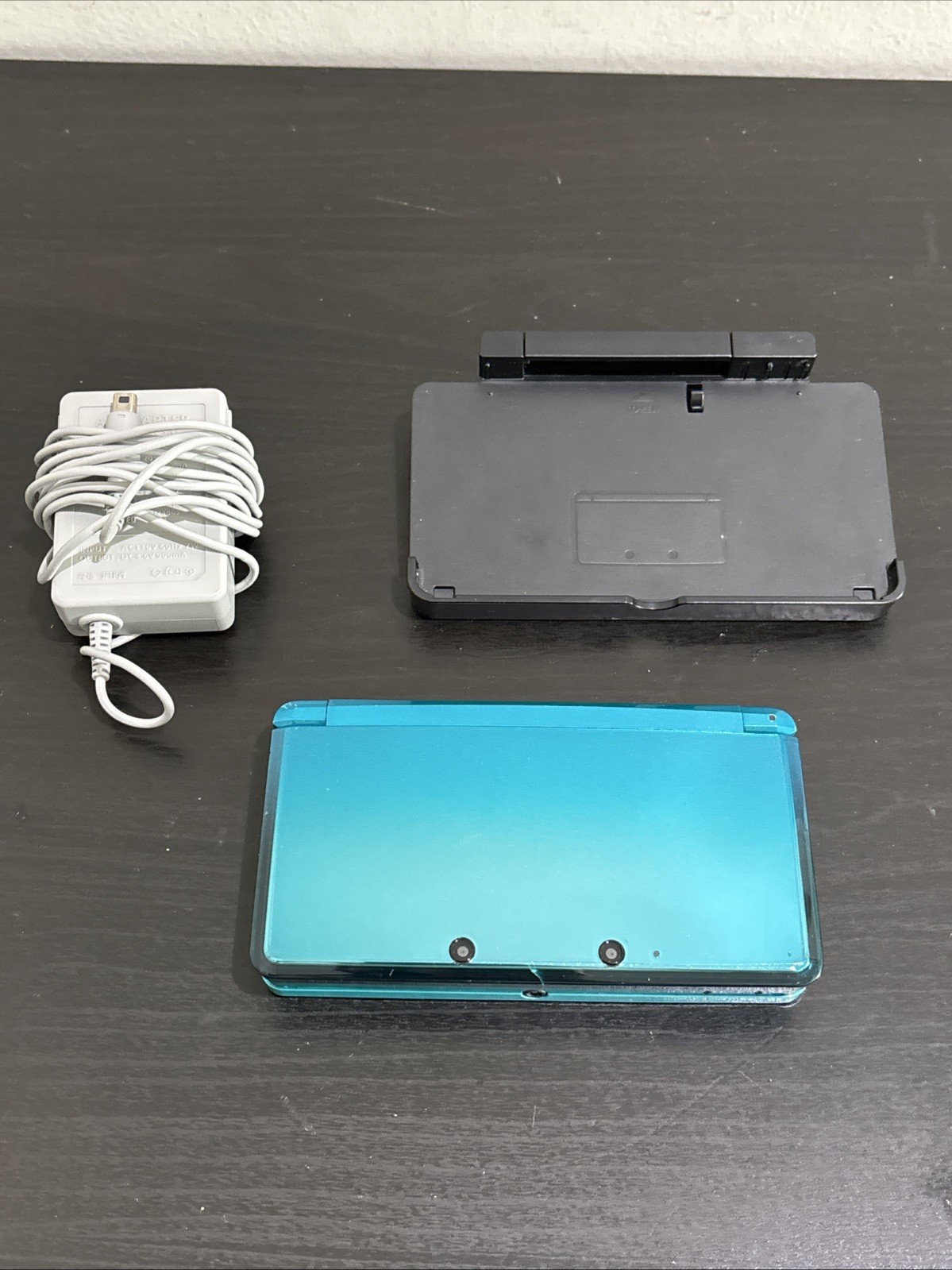 Aqua Blue Nintendo 3DS Console Good Used Condition Tested With Charger & Base