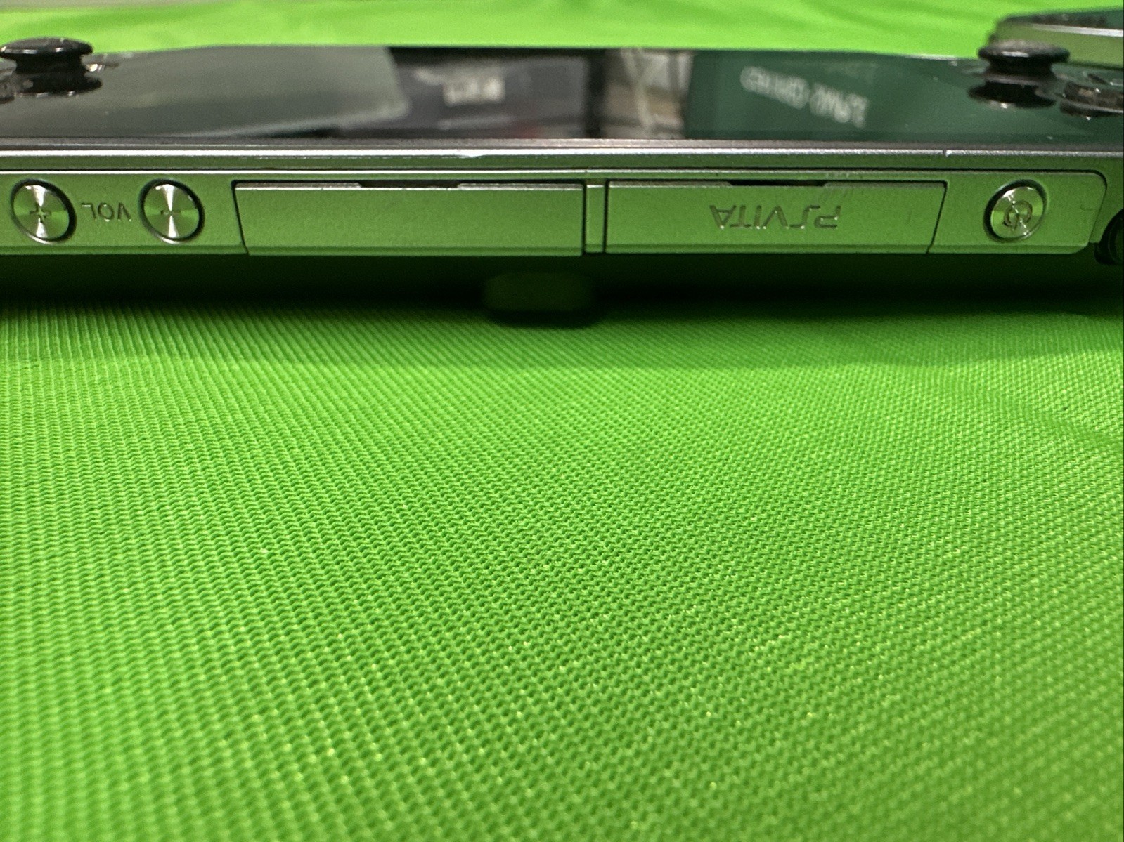 Sony PS Vita PCH-1001 OLED Wi-Fi Handheld Game Console – UNTESTED Parts/Repair