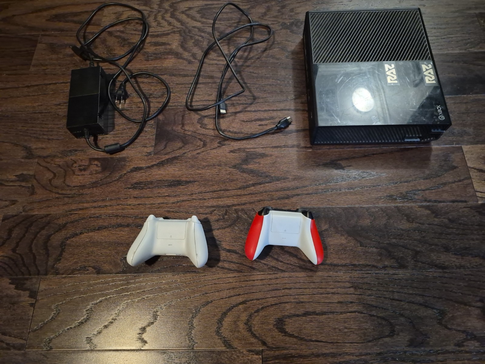 Microsoft Xbox One 500GB Console with Two Controllers, Power Cable, & HDMI Cords