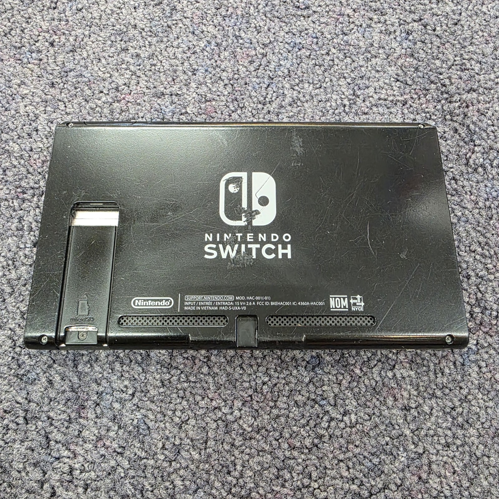 Nintendo HAC-001 32GB Switch Console ONLY – Black SOLD AS IS FOR PARTS OR REPAIR