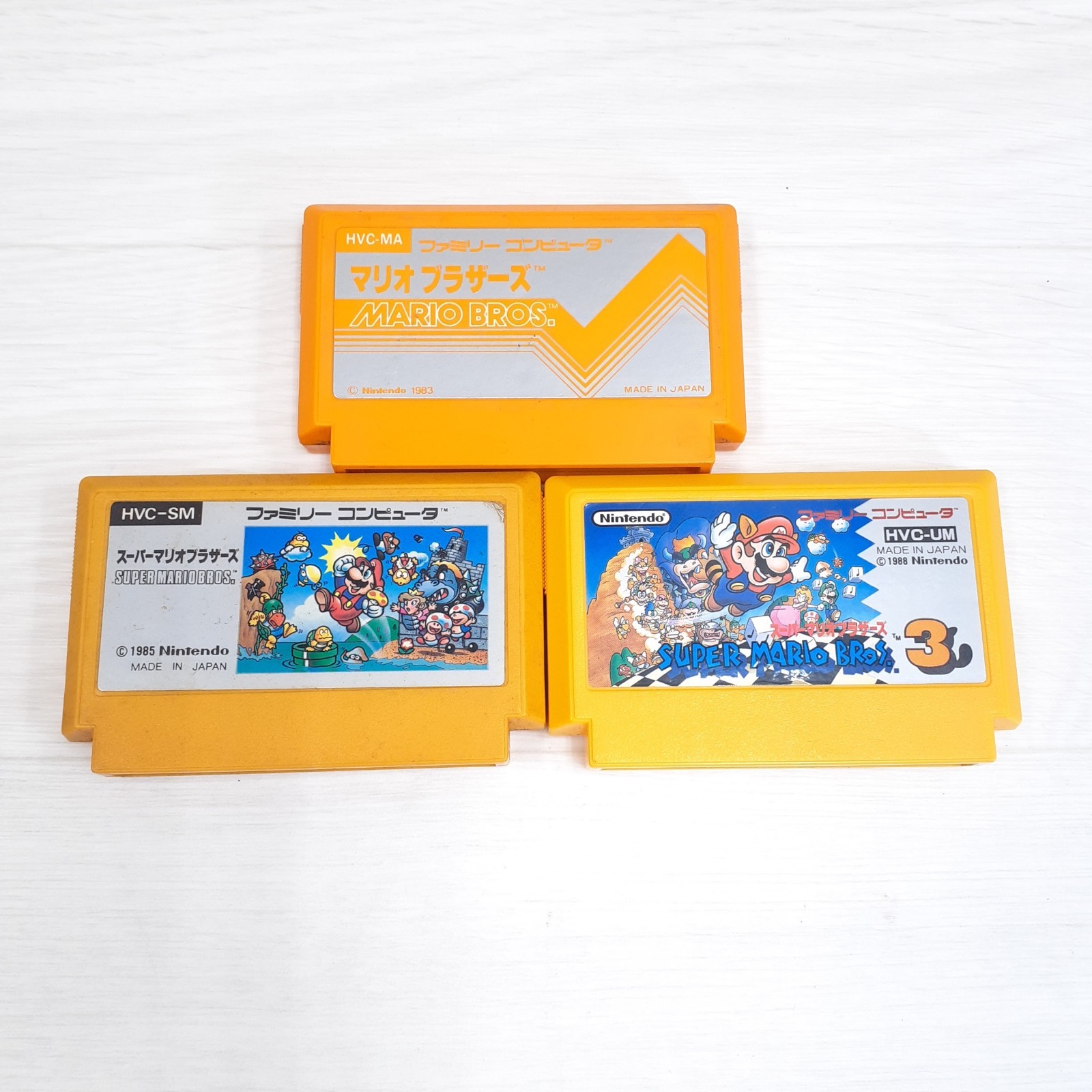 Nintendo Japanese Famicom & Super Famicom Console Bundle SuperMario, DKong,cords