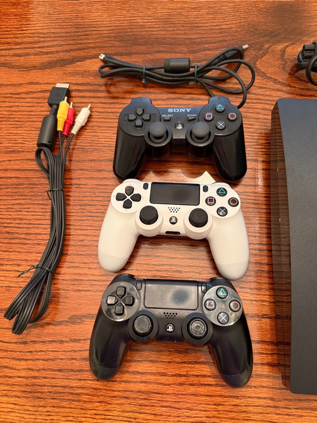PARTS ONLY Sony PlayStation 3 CECH-2001A 120GB & THREE Controllers and cords!