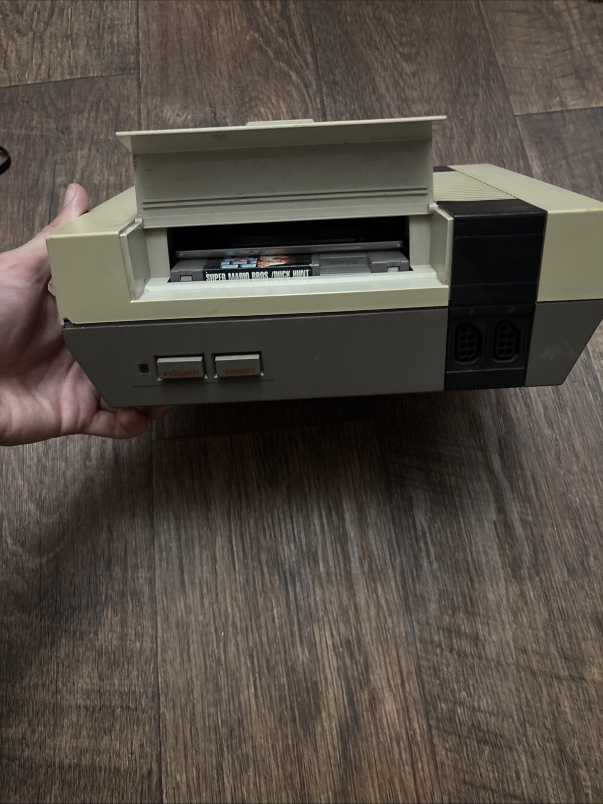NES-001 W/ 2 Original Controllers and 1 Game