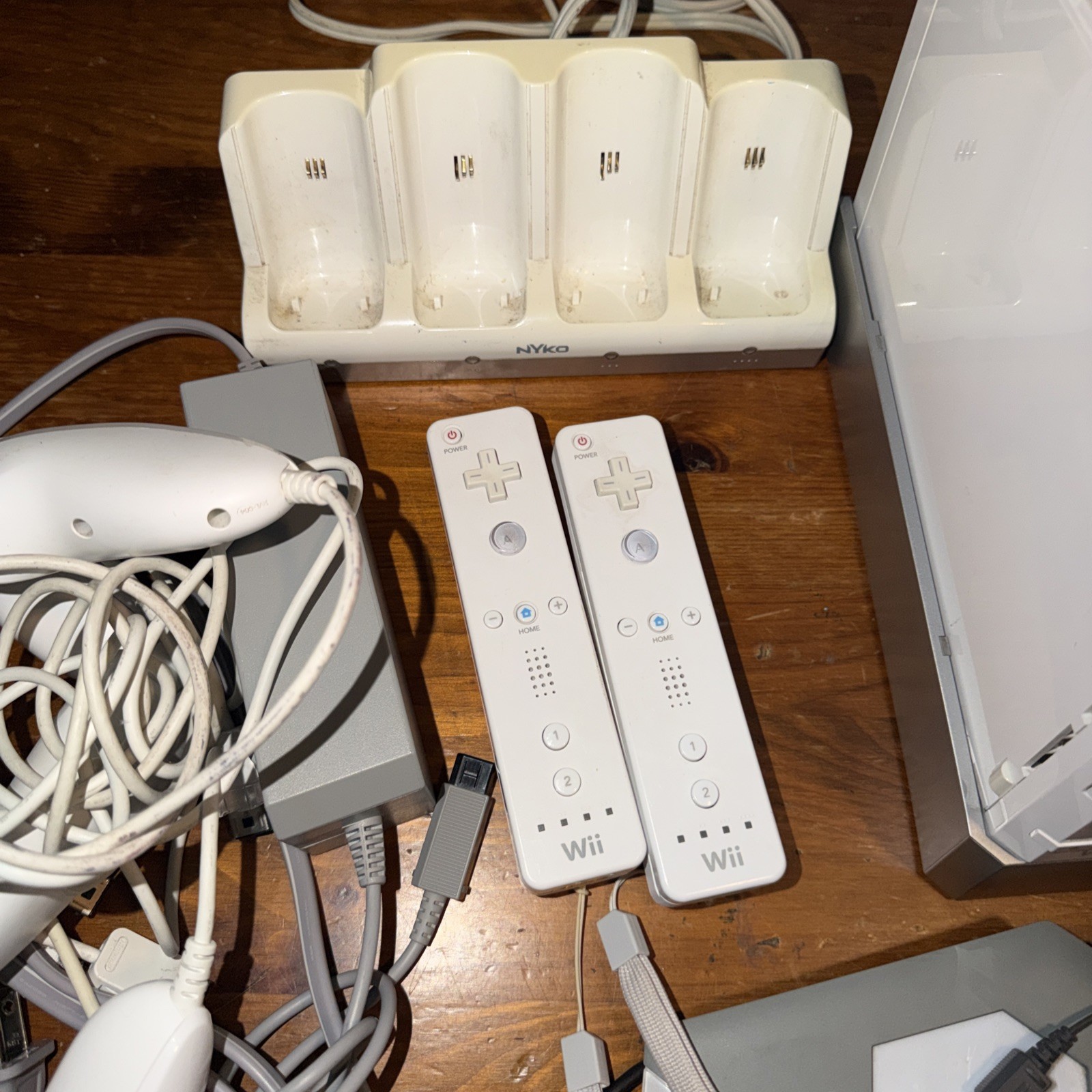 Nintendo Wii Bundle w/ Controllers, Guitar, Games And Extras See Pics!