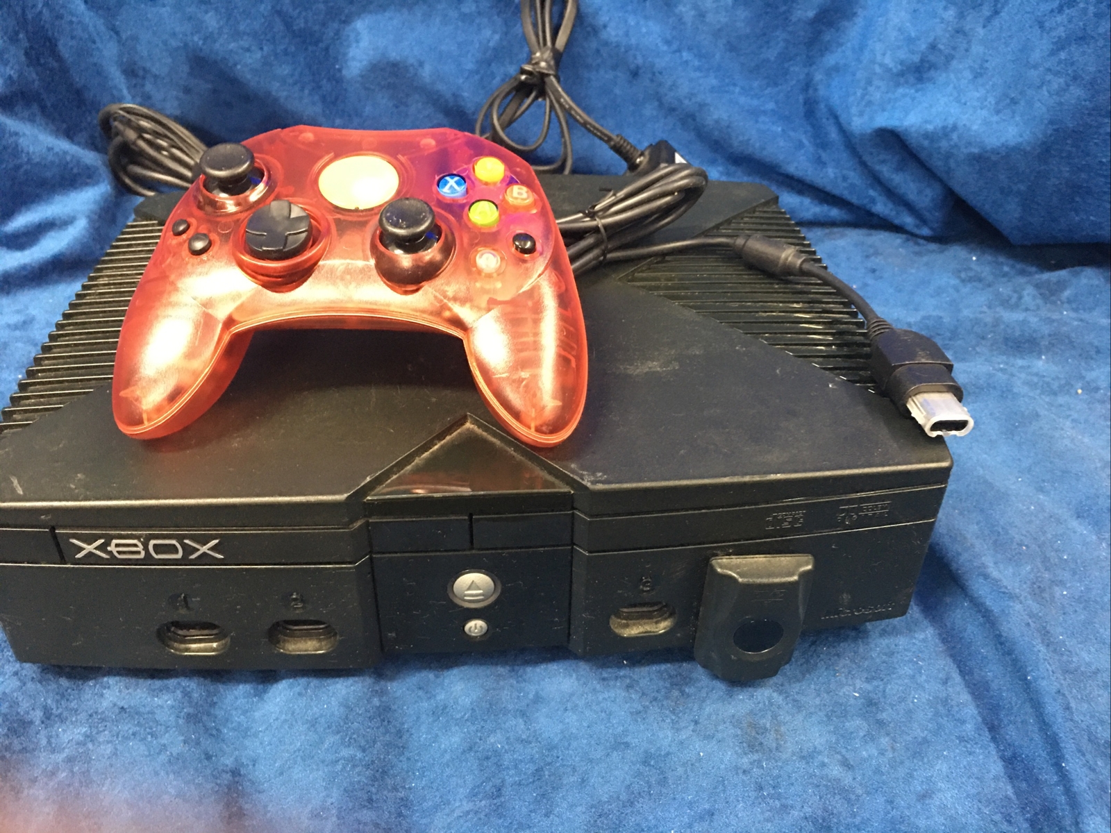 Microsoft Xbox C01713 Video Game Console W/ 1 CONTROLLER & NHL HITZ 2002 DISC