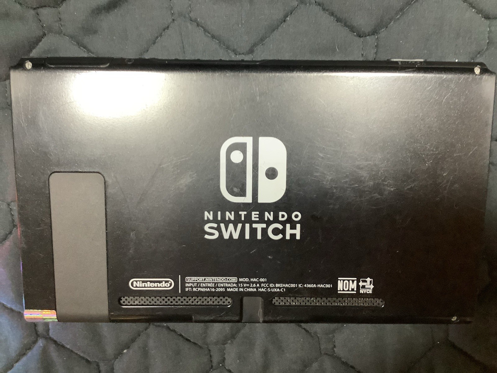 Nintendo Switch (HAC-001) – Handheld Console & Joycons