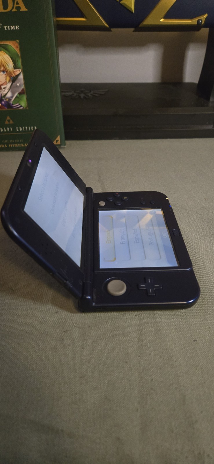 Nintendo New 3DS XL Galaxy Style Purple/Black 4GB 3D Capable Handheld