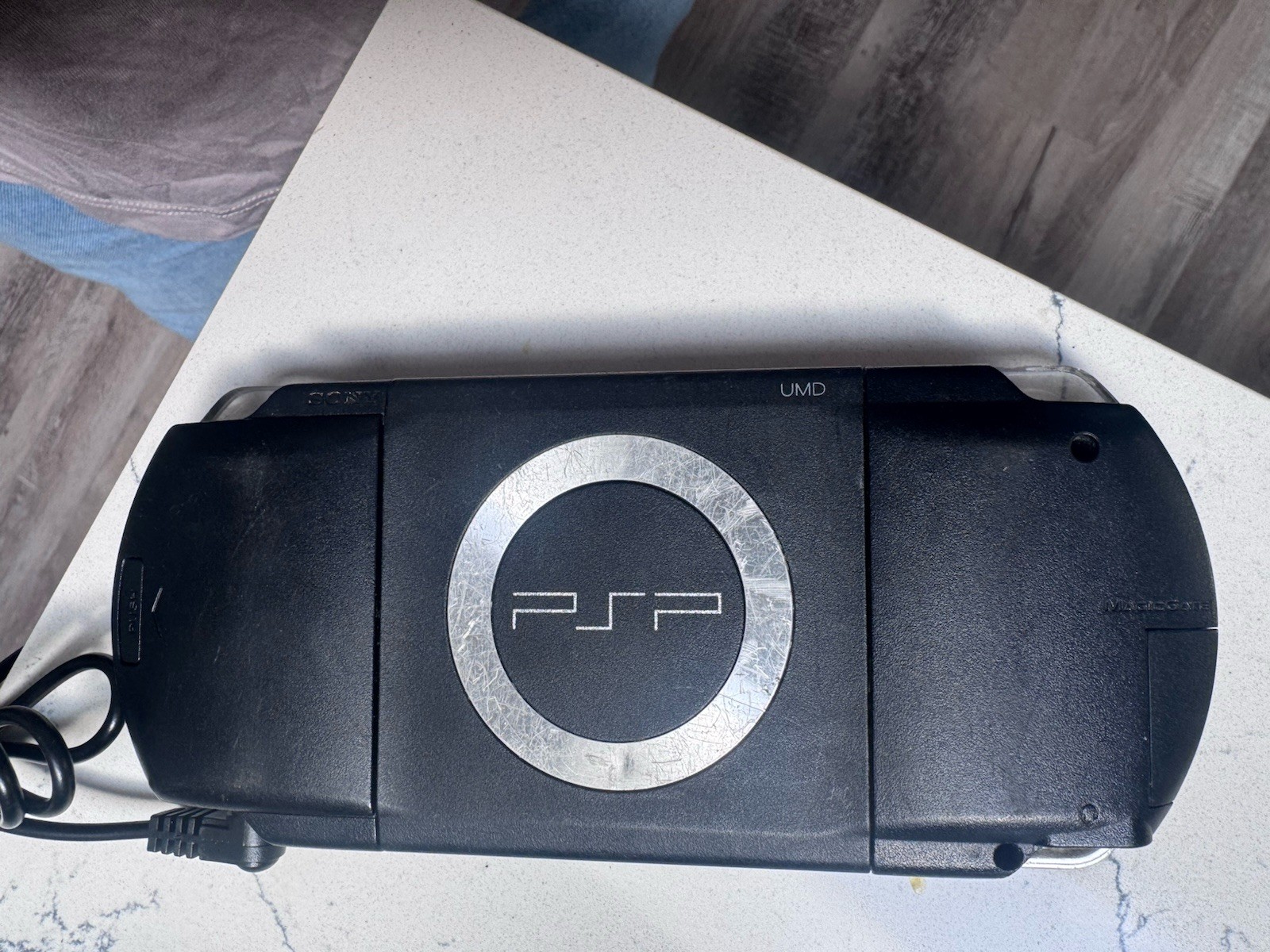 Sony PSP-1001 PlayStation Portable – Black With 8 Discs And Power Cord