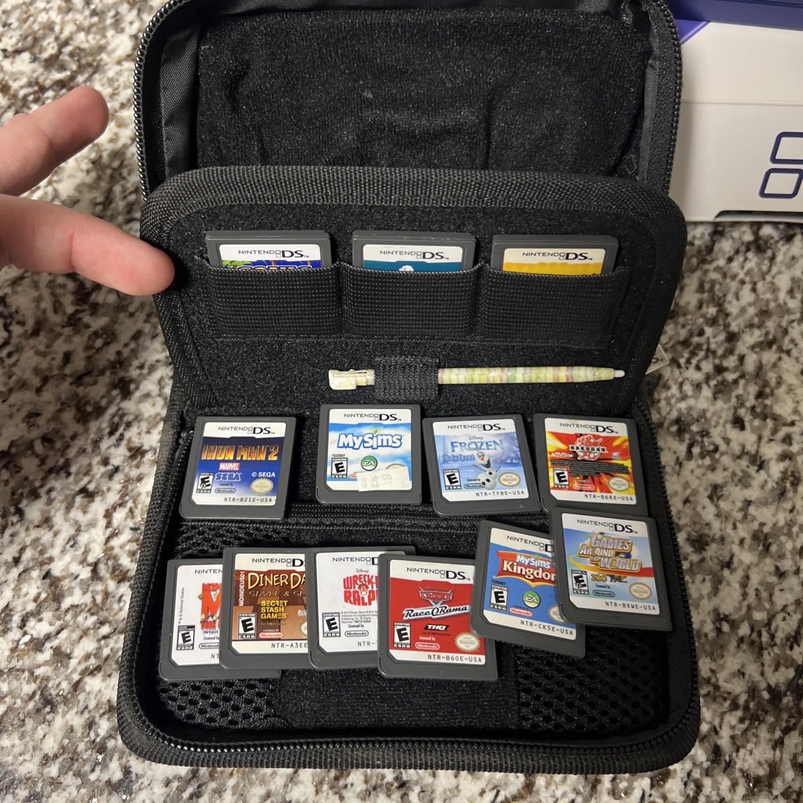 Nintendo DSi Handheld Console Blue With Original Box And 15 Games!!!