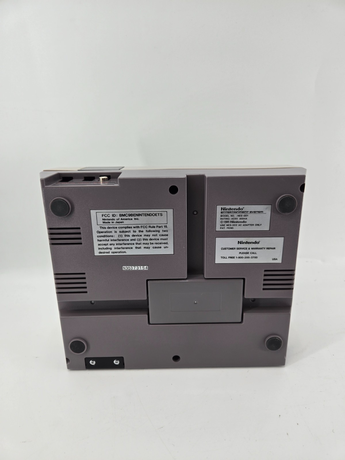Nintendo NES NES-001 Console FOR PARTS OR REPAIR FLASHES RED #1