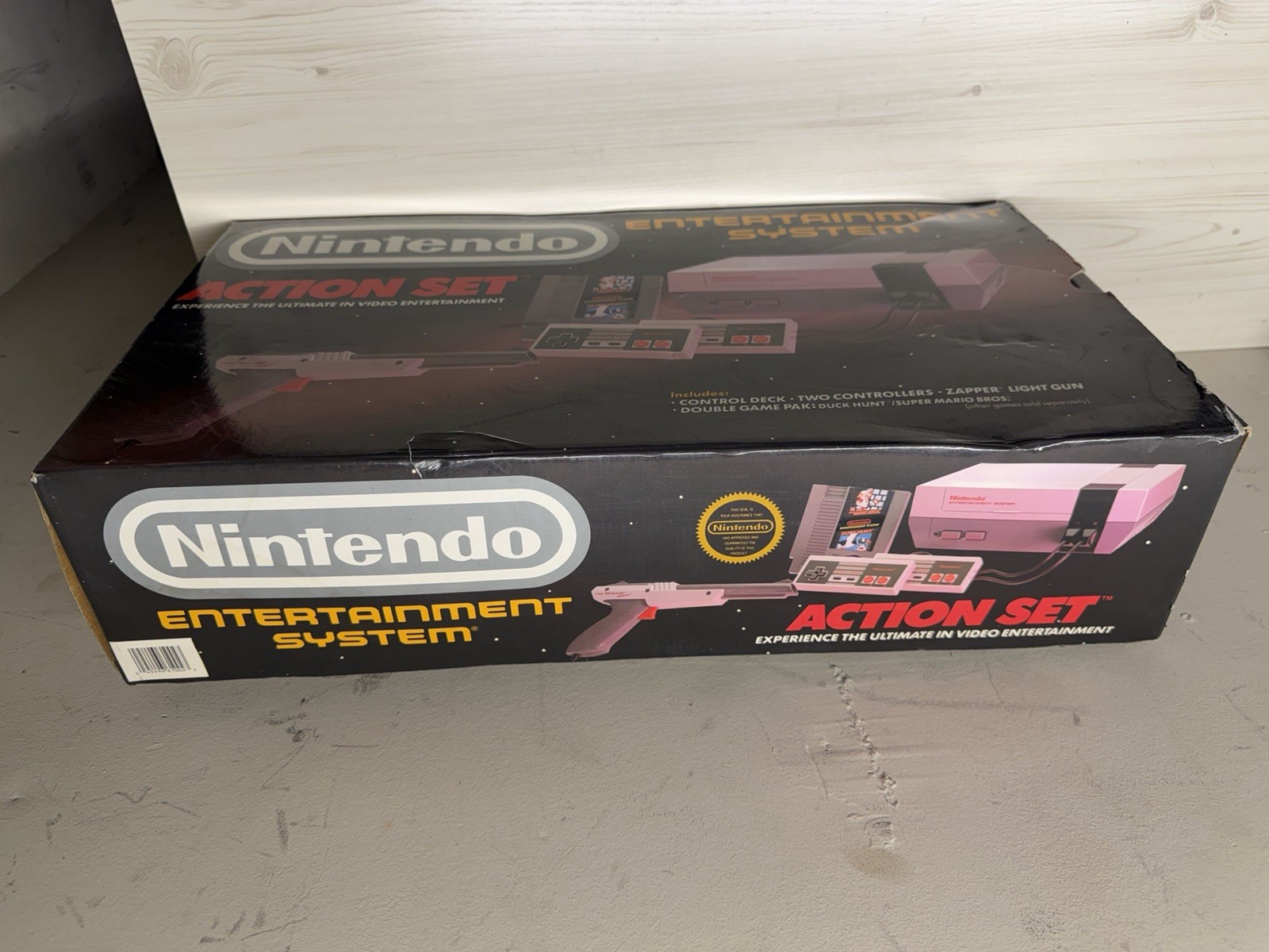 Nintendo NES Action Set Console With Box No Manuals