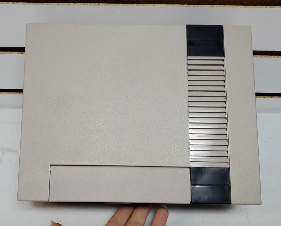 NES Action Set Complete w/Console Orange Zapper Duck Hunt Mario Bros & More READ