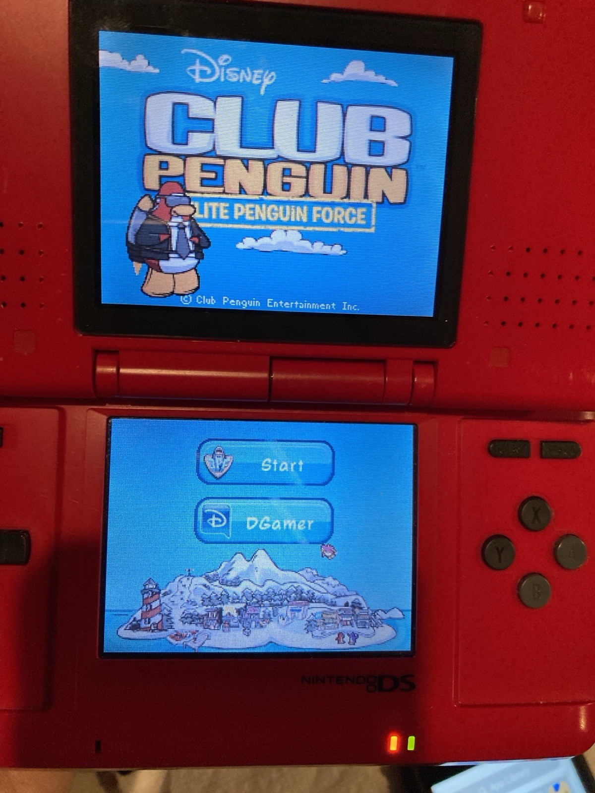 Nintendo DS Red Handheld Dual Screen Console with EVOLUTION MULTI-GAMES ON 2GB