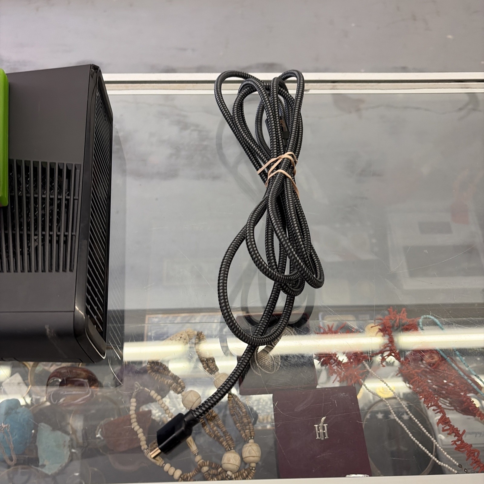 Xbox 360 S 250GB Model 1439 Black Console System Bundle 5 Games