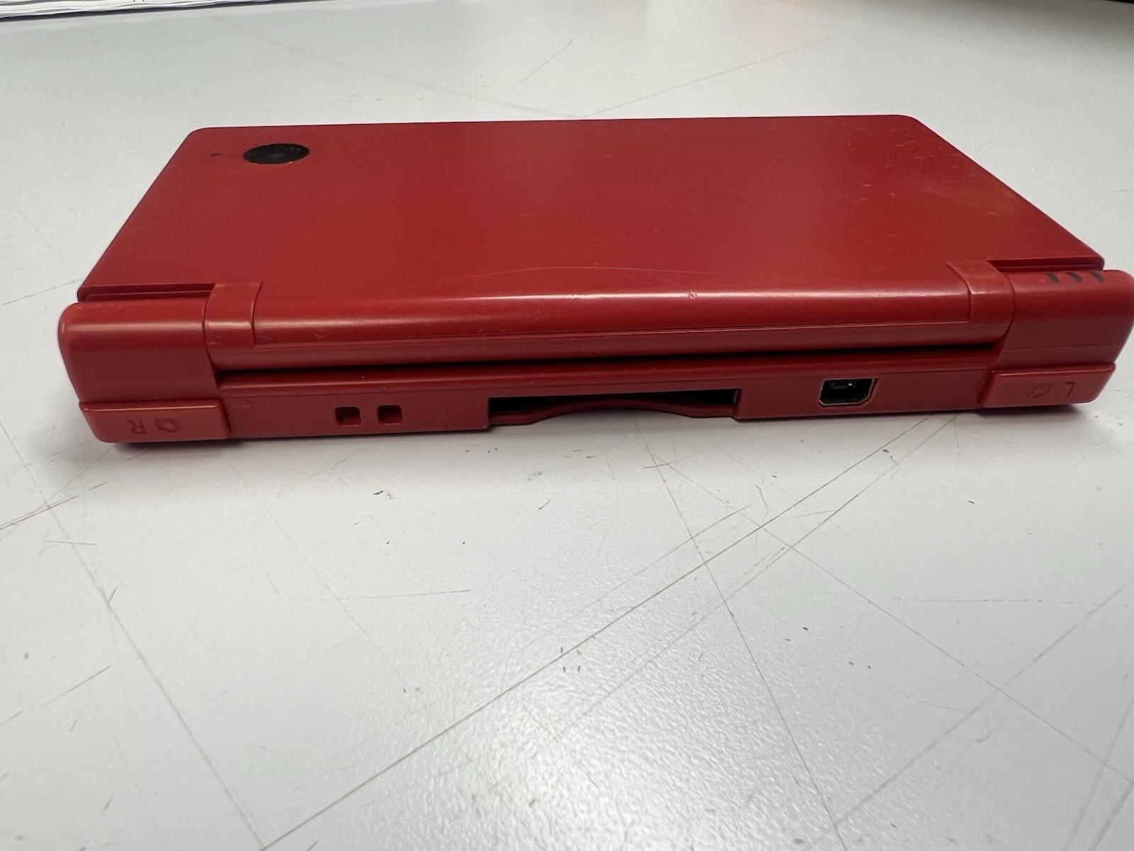 Nintendo DSi Red Handheld Console Wi-Fi Nintendo DS TWL-001 2008