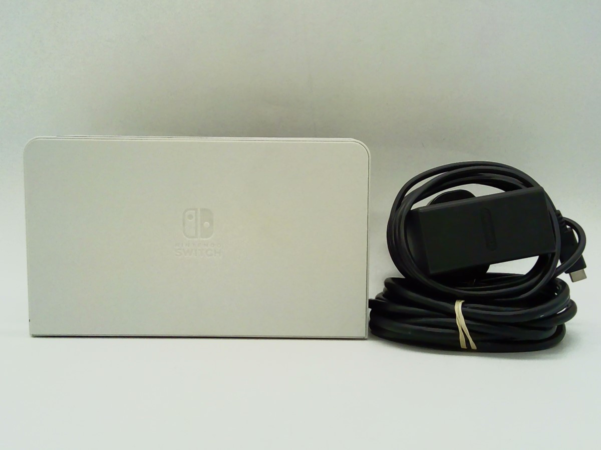 NINTENDO SWITCH OLED – HEG-001 – White Console w/ Dock (EC2041274)