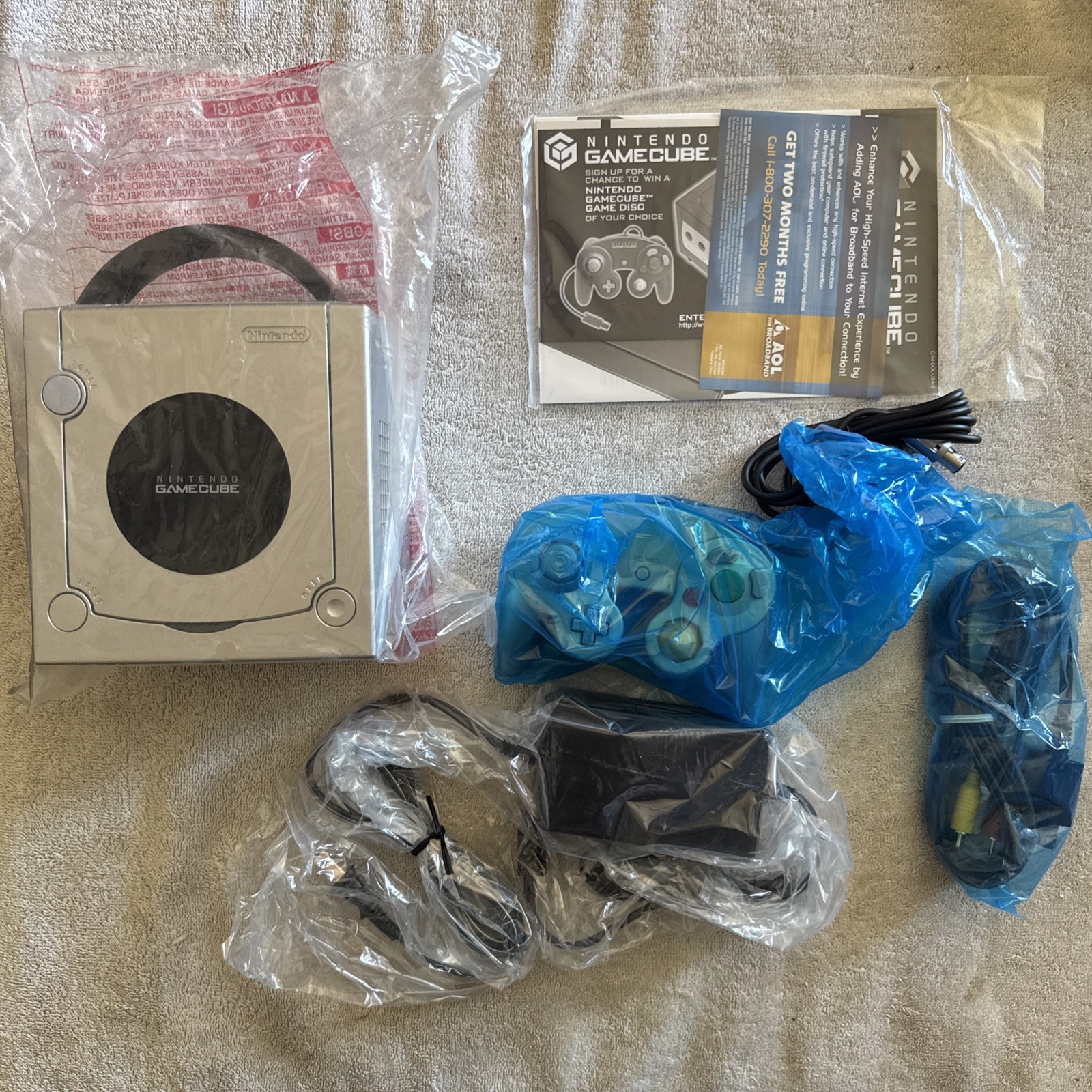 Platinum Nintendo GameCube Limited Edition DOL-101 Brand New Unplayed *NiB*