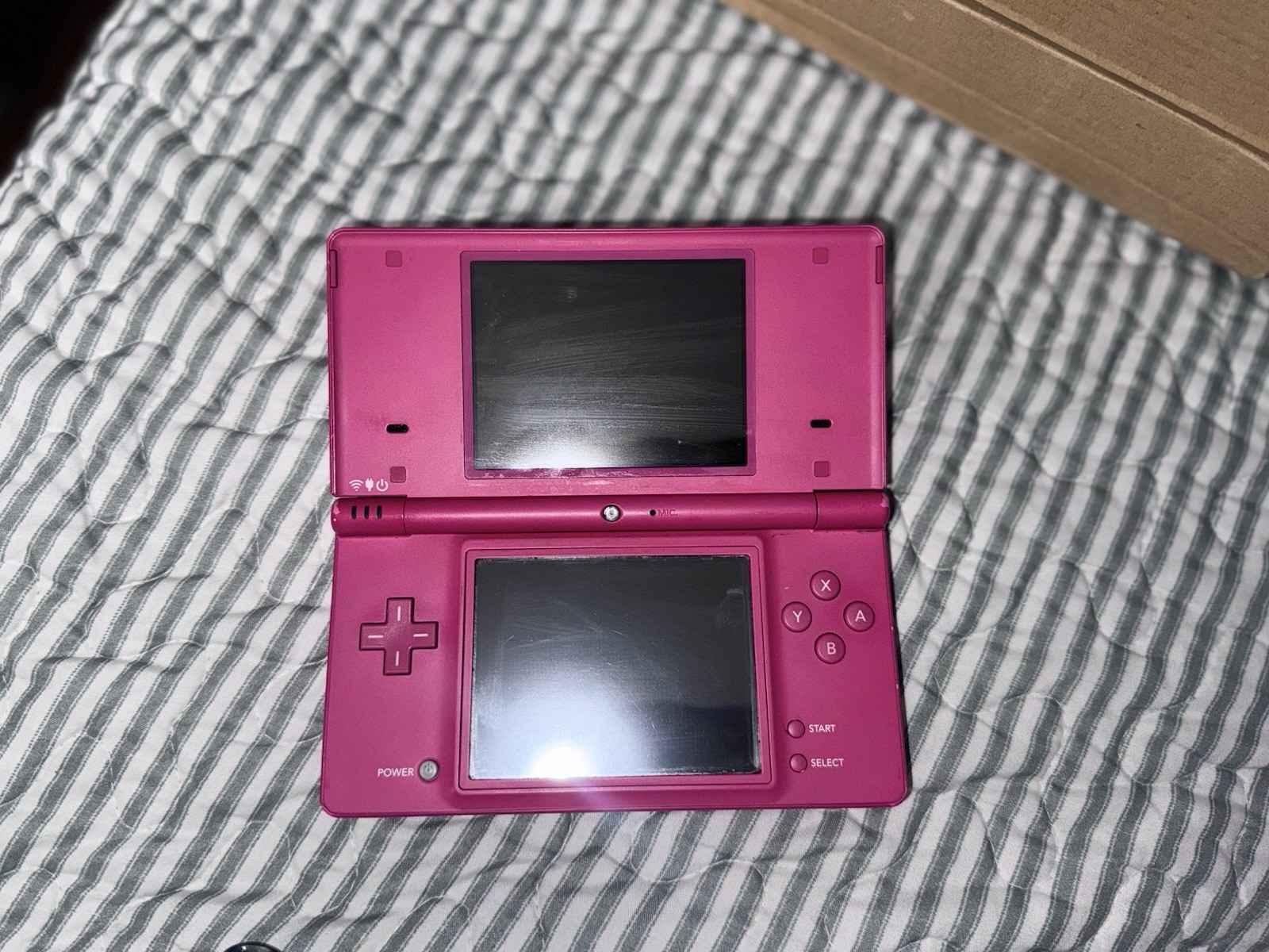 Nintendo DSi 256MB Pink Handheld System