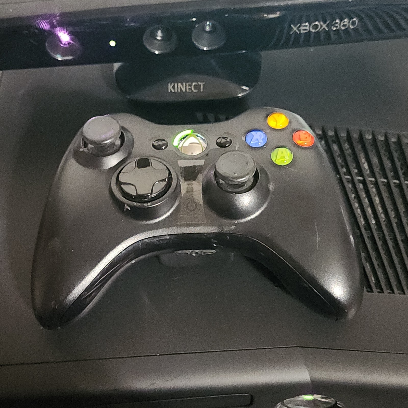 Microsoft Xbox 360 S 4GB Console Bundle Kinect Sensor 5 Games Tested Working OEM