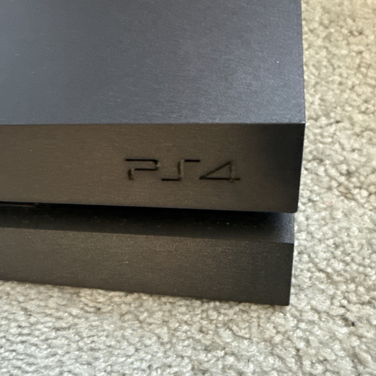 Sony PlayStation 4 500GB Gaming Console Only – Black CUH-1001A -FREE SHIPPING