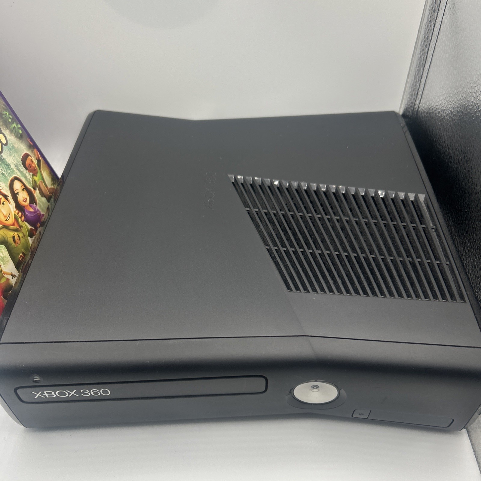 Xbox 360 S Slim Model 1439 Matte Black Console 250GB HDD w/ Controller & Kinect