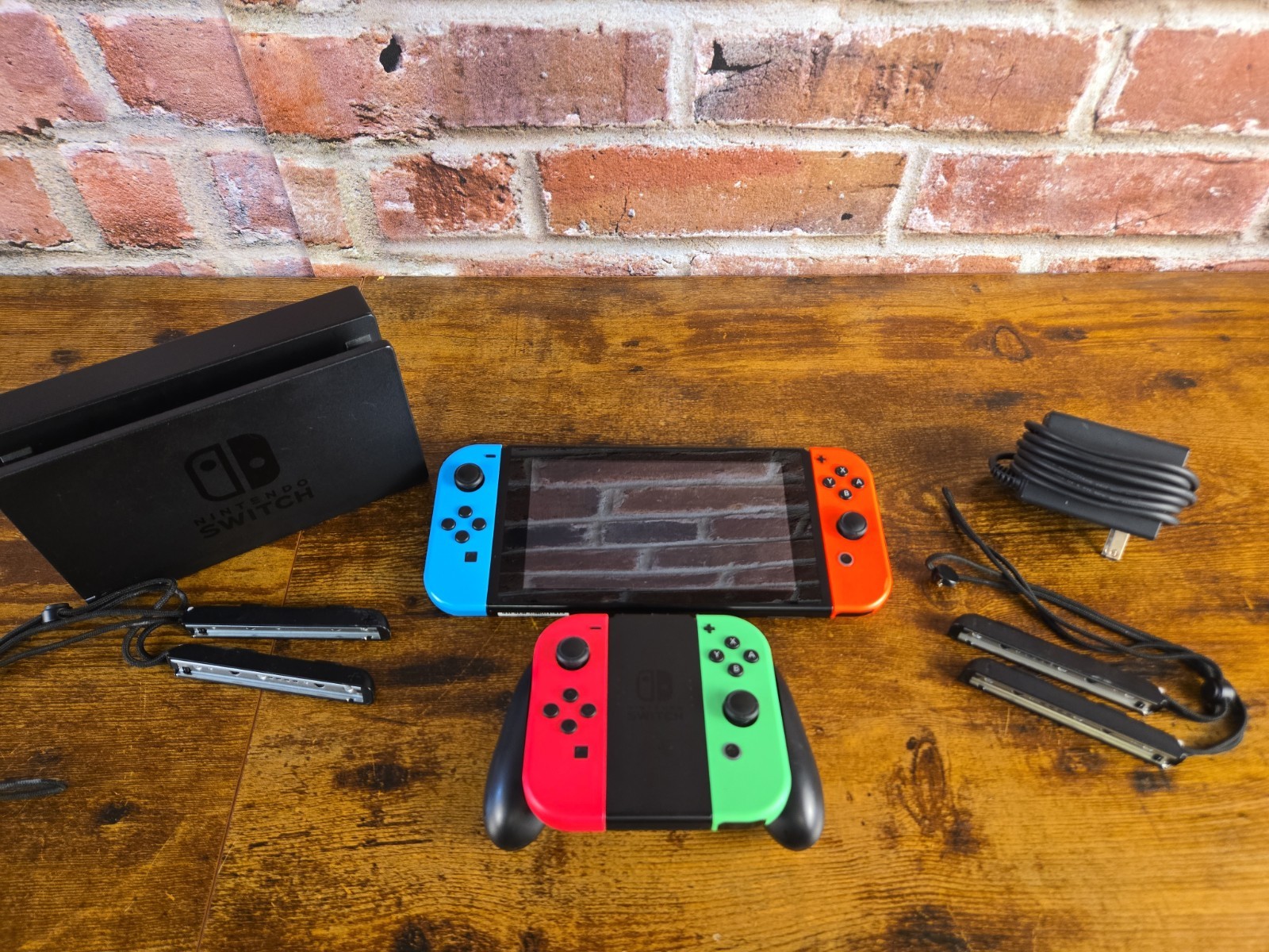 Nintendo Switch with Neon Pink & Neon Green JoyCons 32GB – HAC-001