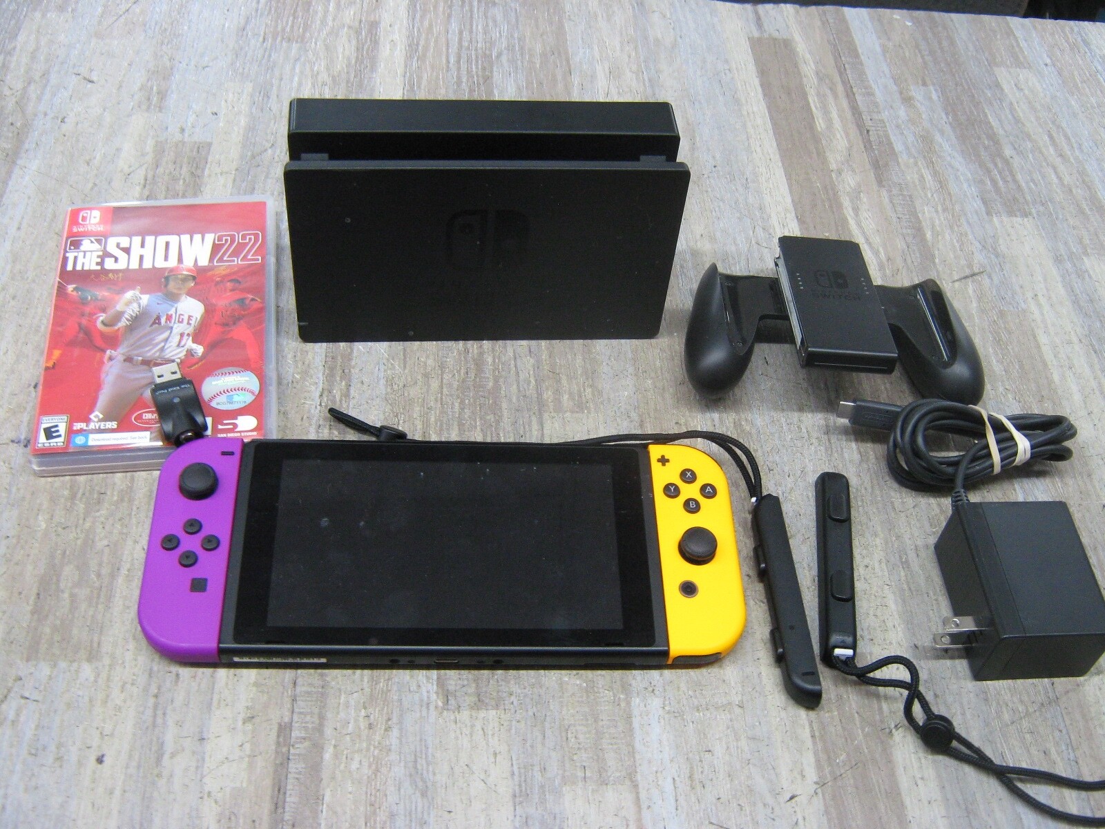 Nintendo Switch HAC-001(-01) Mario Choose One Bundle 32GB Console W/ACCESSORY