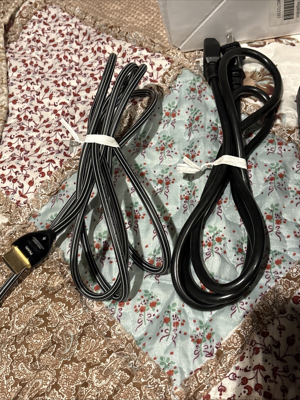 SONY PLAYSTATION 4 PRO CUH-7015B IN «NOT FOR RESALE» BOX (2 Controllers) Cords