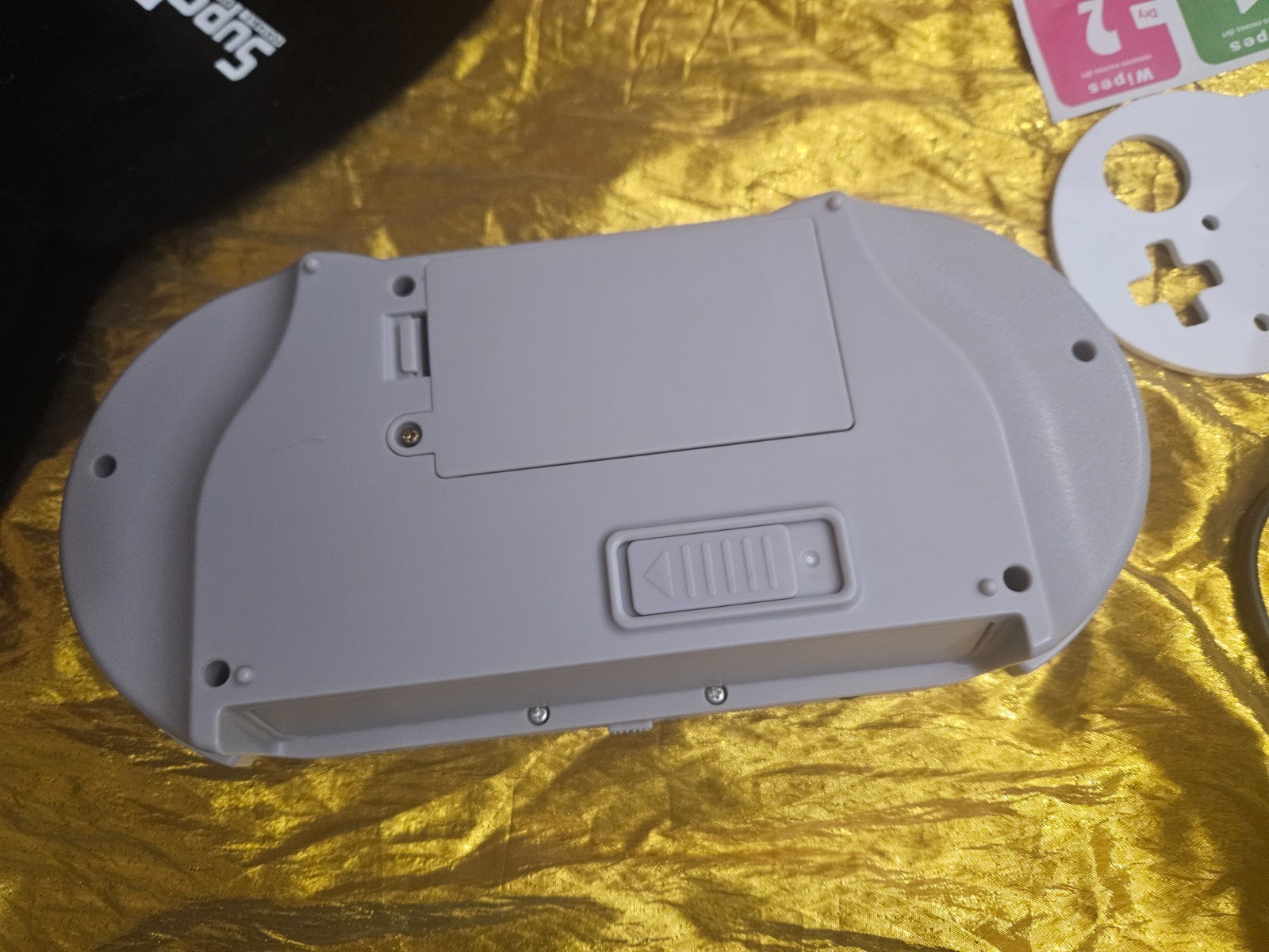 FOR REPAIR – SUPABOY Portable Pocket SNES Console Super Nintendo by HYPERKIN !!!